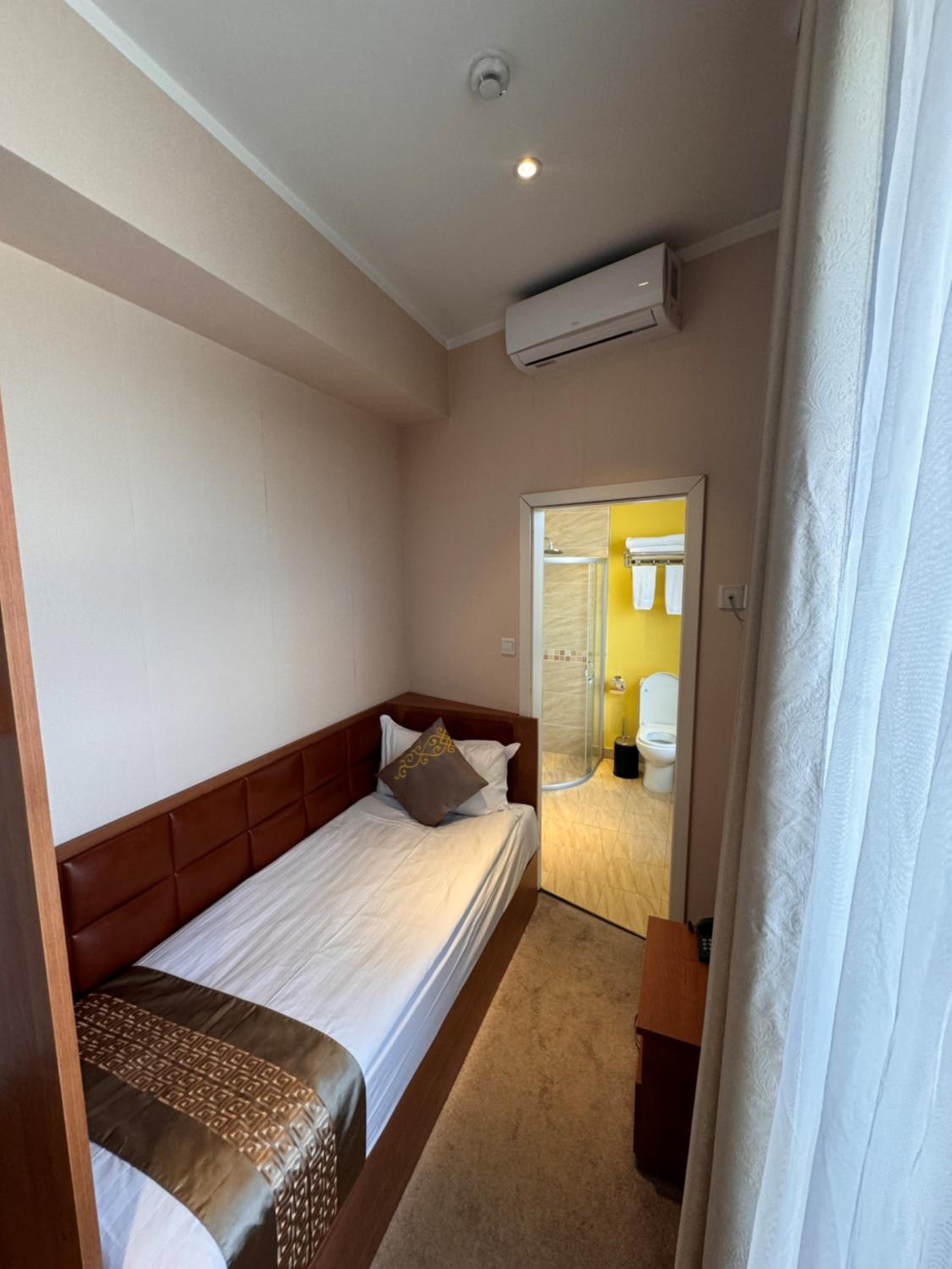 Budget Double Room photo 1