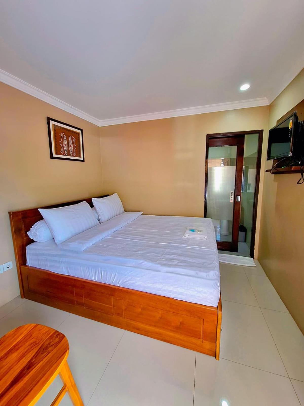 Deluxe Room - Photo 3