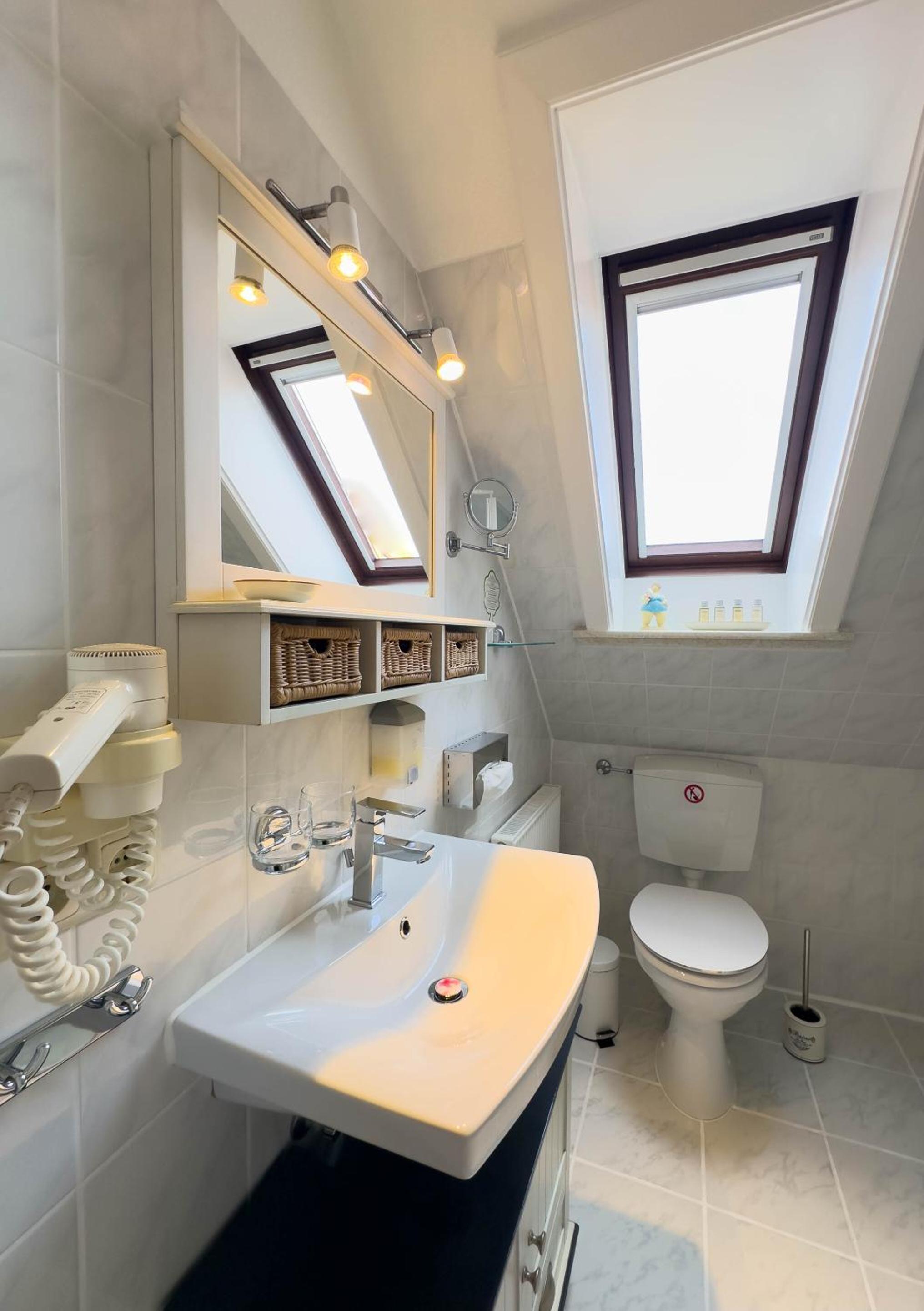 Double Room with Balcony photo 2
