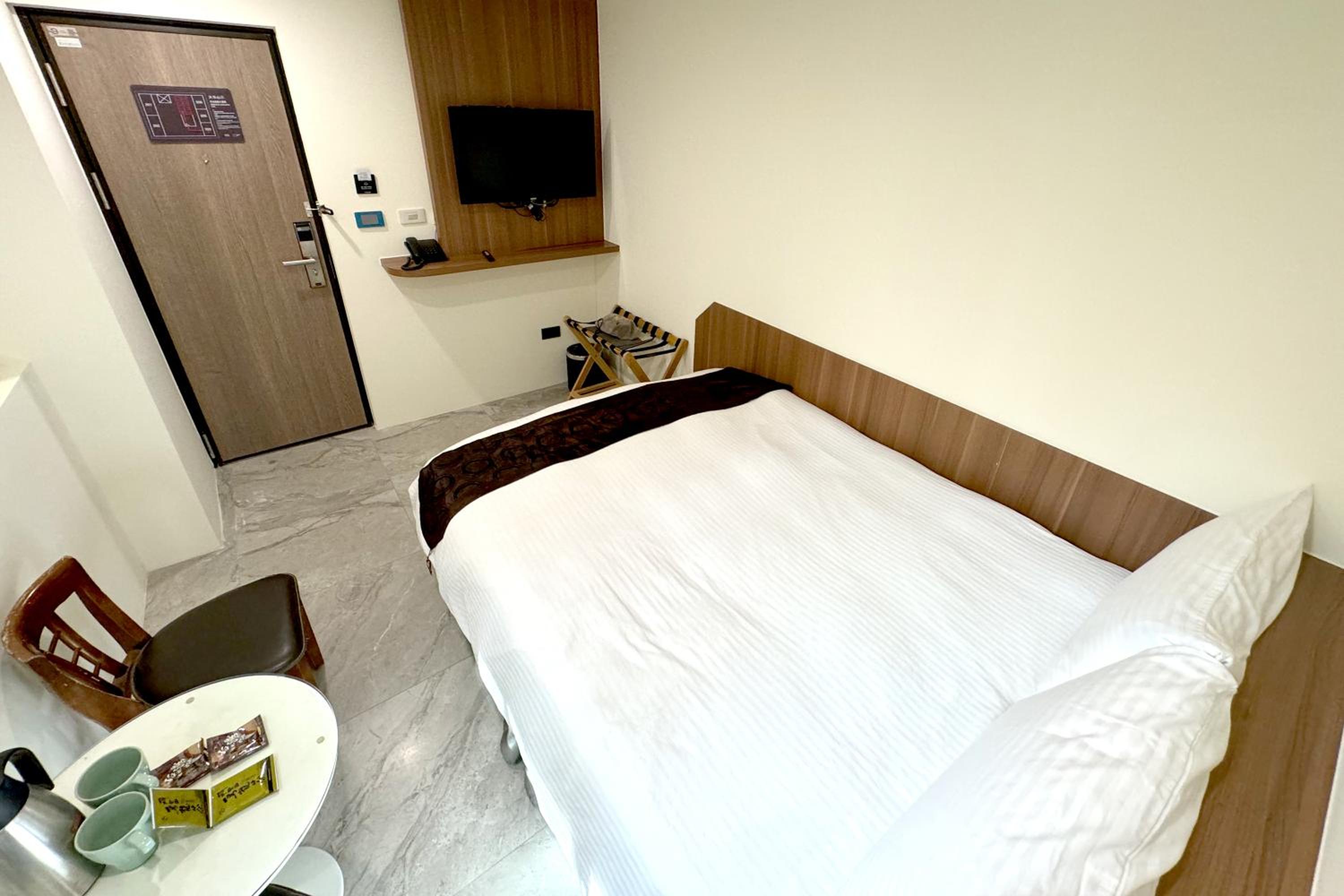 Small Double Room photo 3
