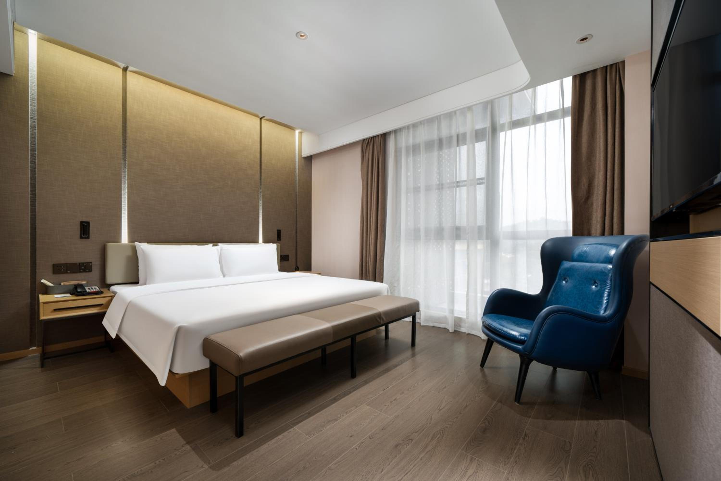 Junior Suite with Garden View  photo 1