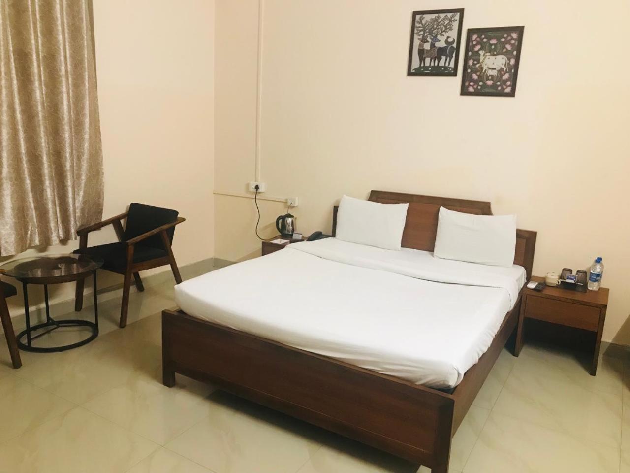 Deluxe Room - Photo 1