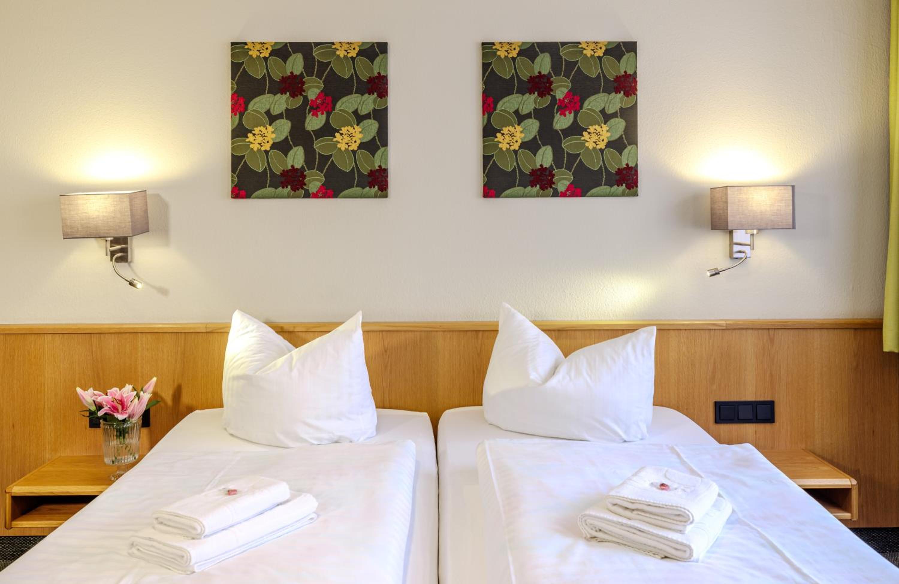 Standard Double Room - Photo 2
