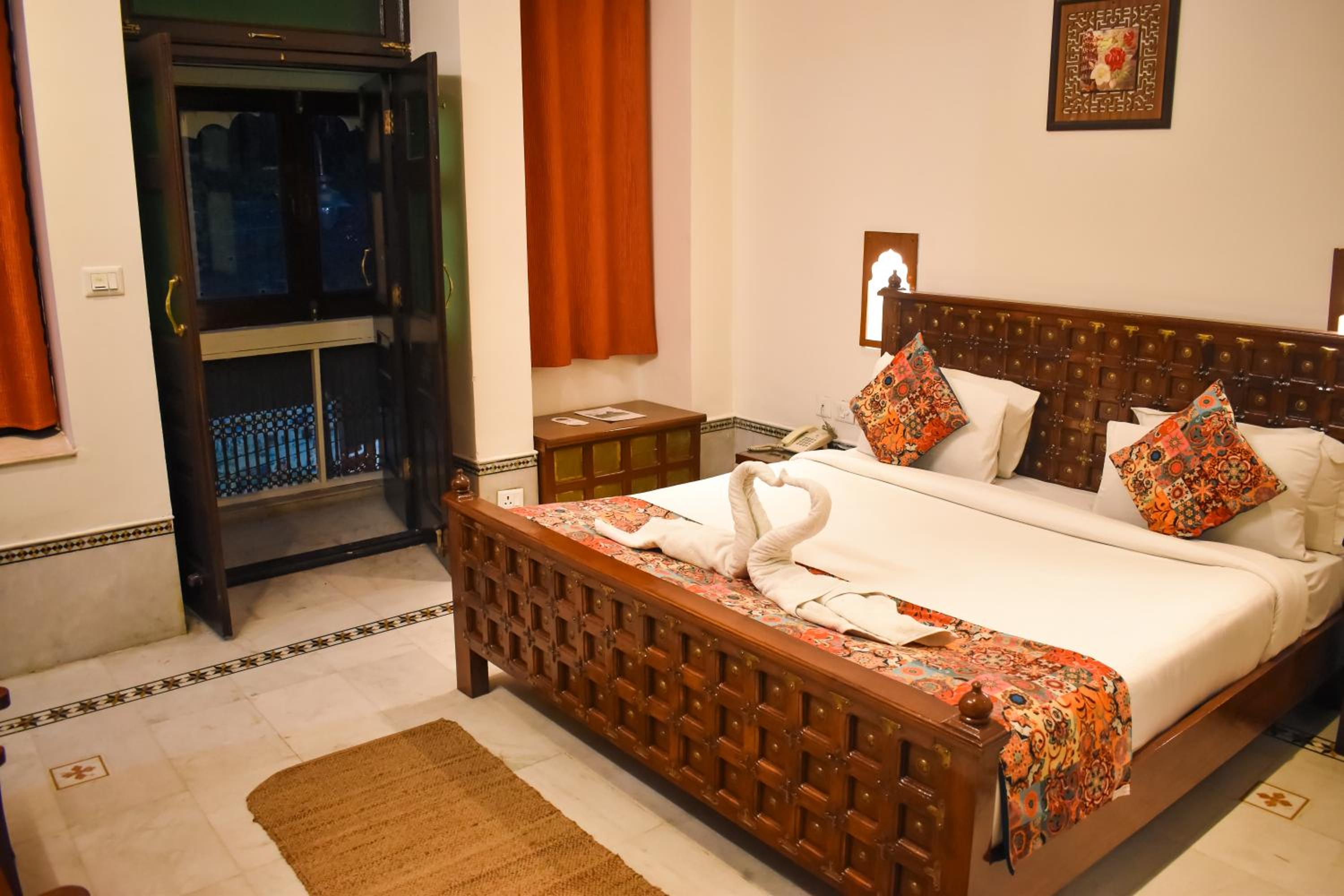 Signature Ganga Facing Room  photo 3