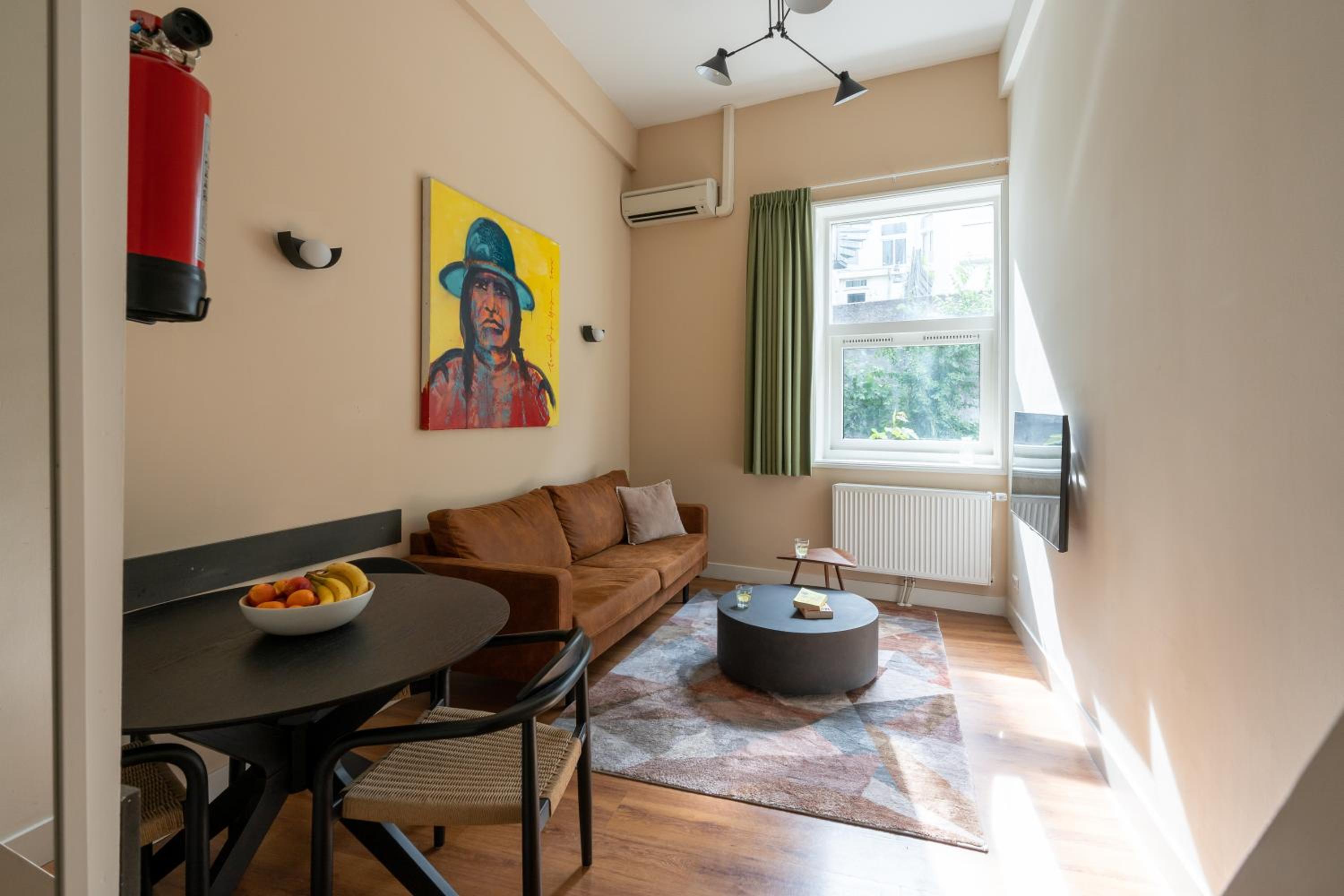 Medium Studio with Kitchen - Duplex photo 1