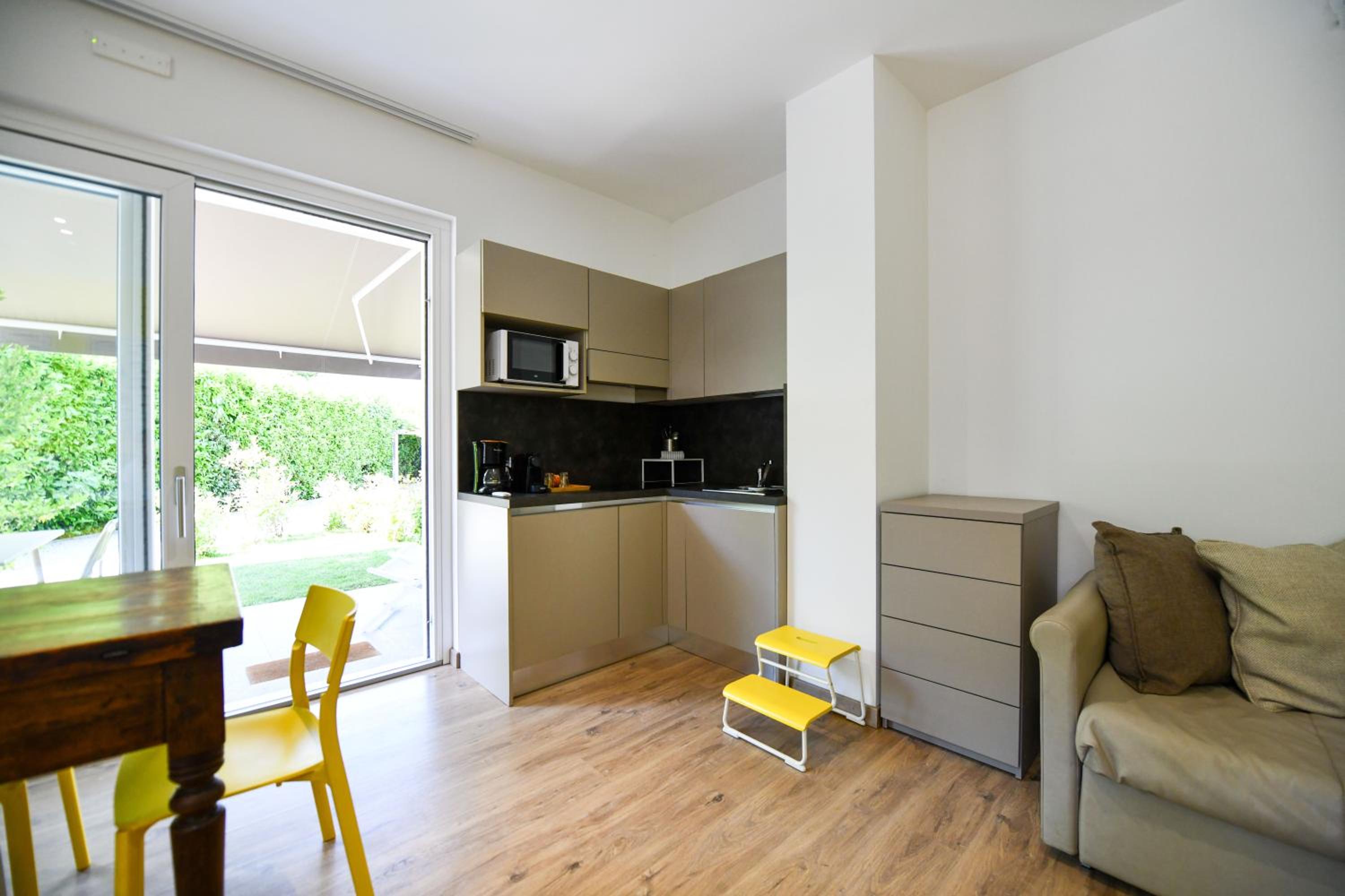 Studio Apartment photo 2