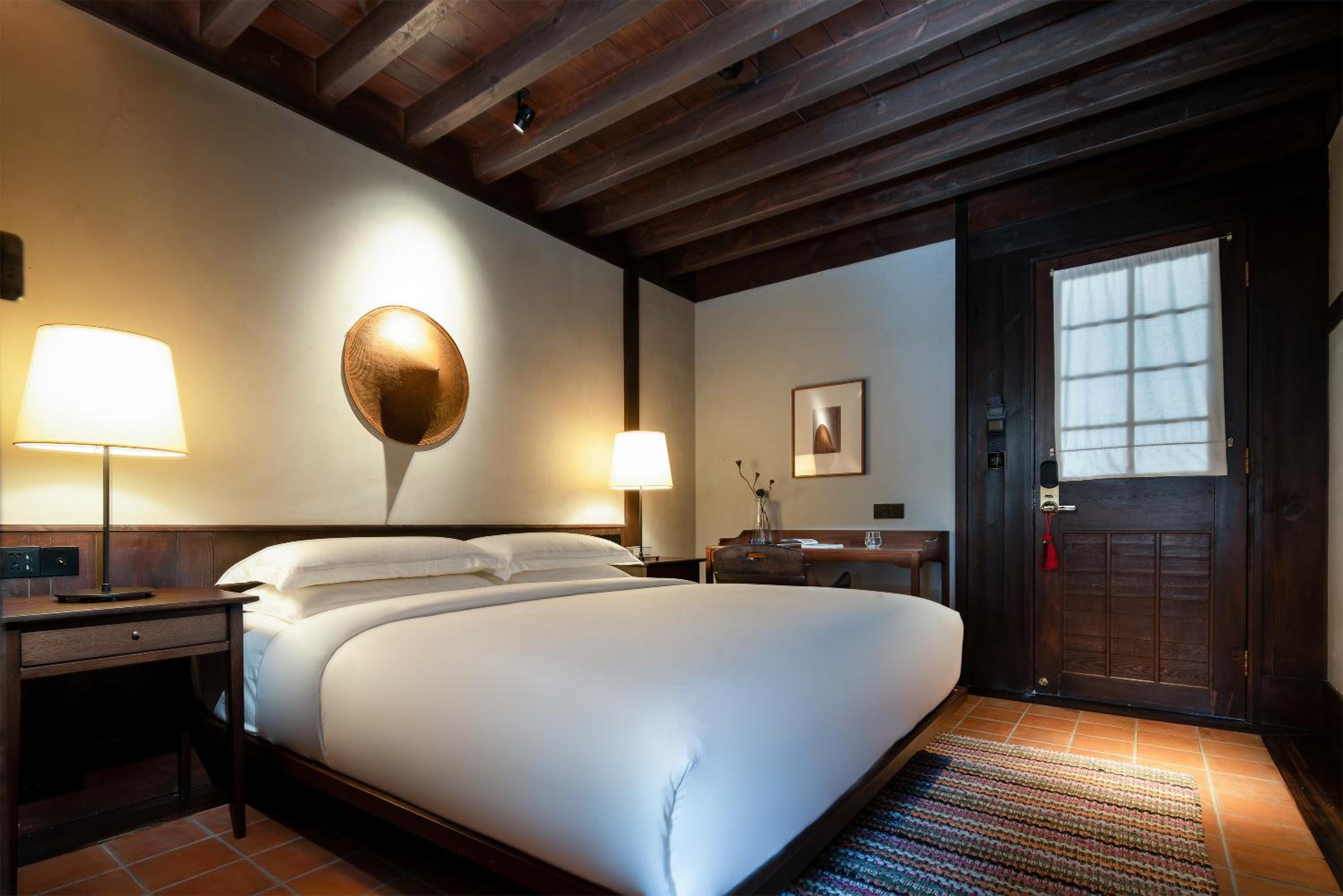 Superior Queen Room photo 1