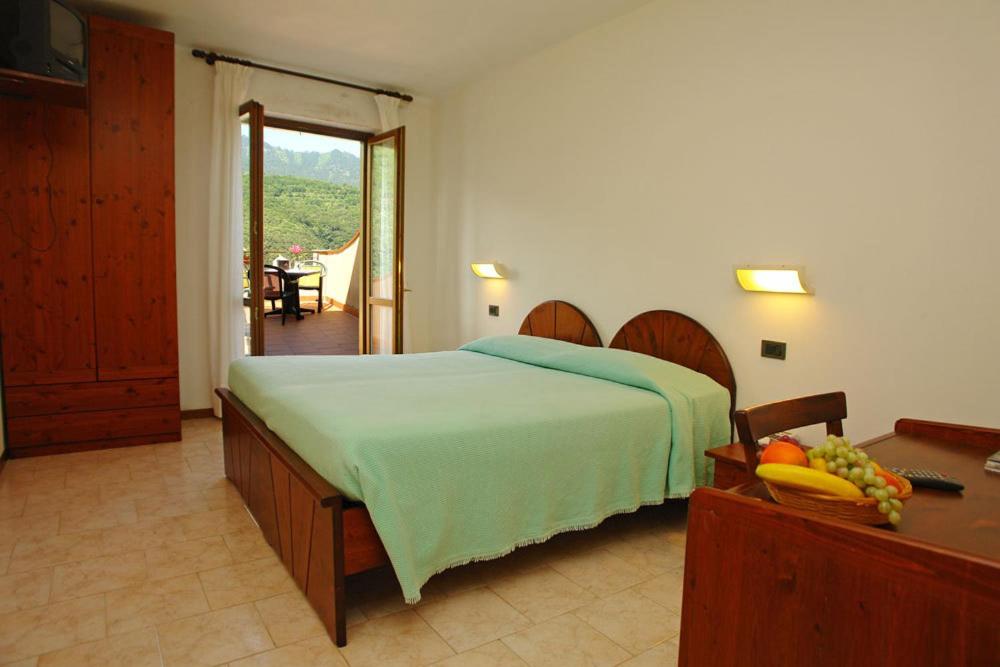 Double or Twin Room photo 1