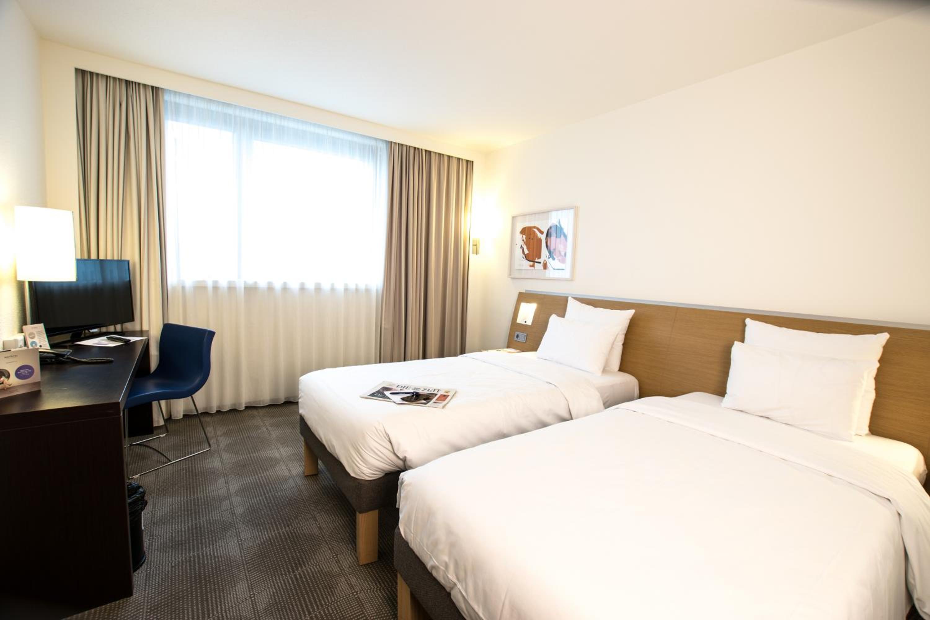 Twin Room - Photo 1