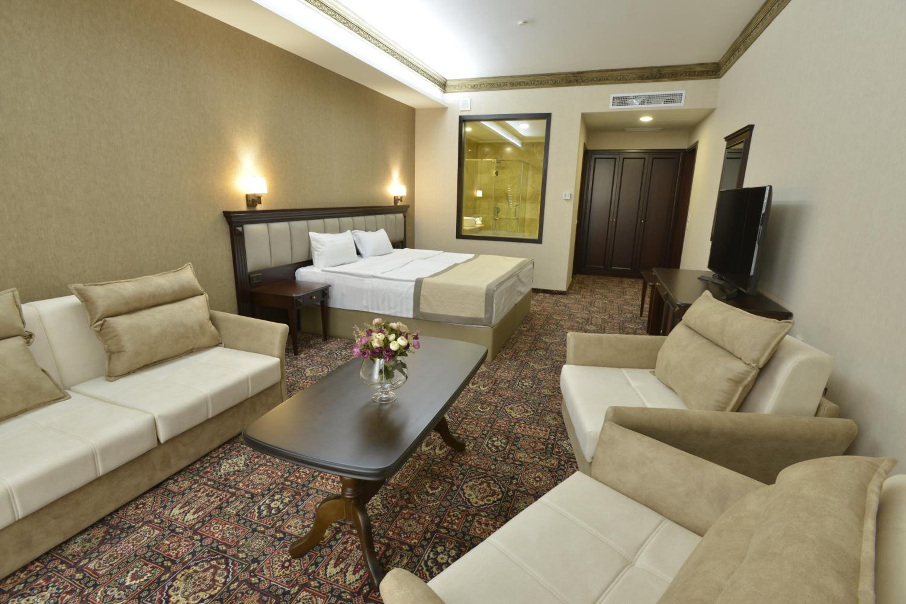 Deluxe Junior Suite