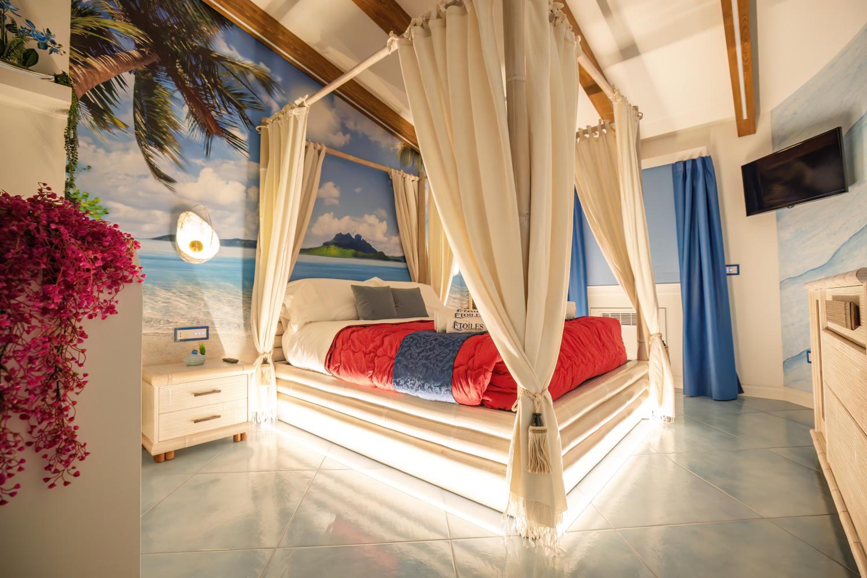 Superior Suite with Sea View photo 1