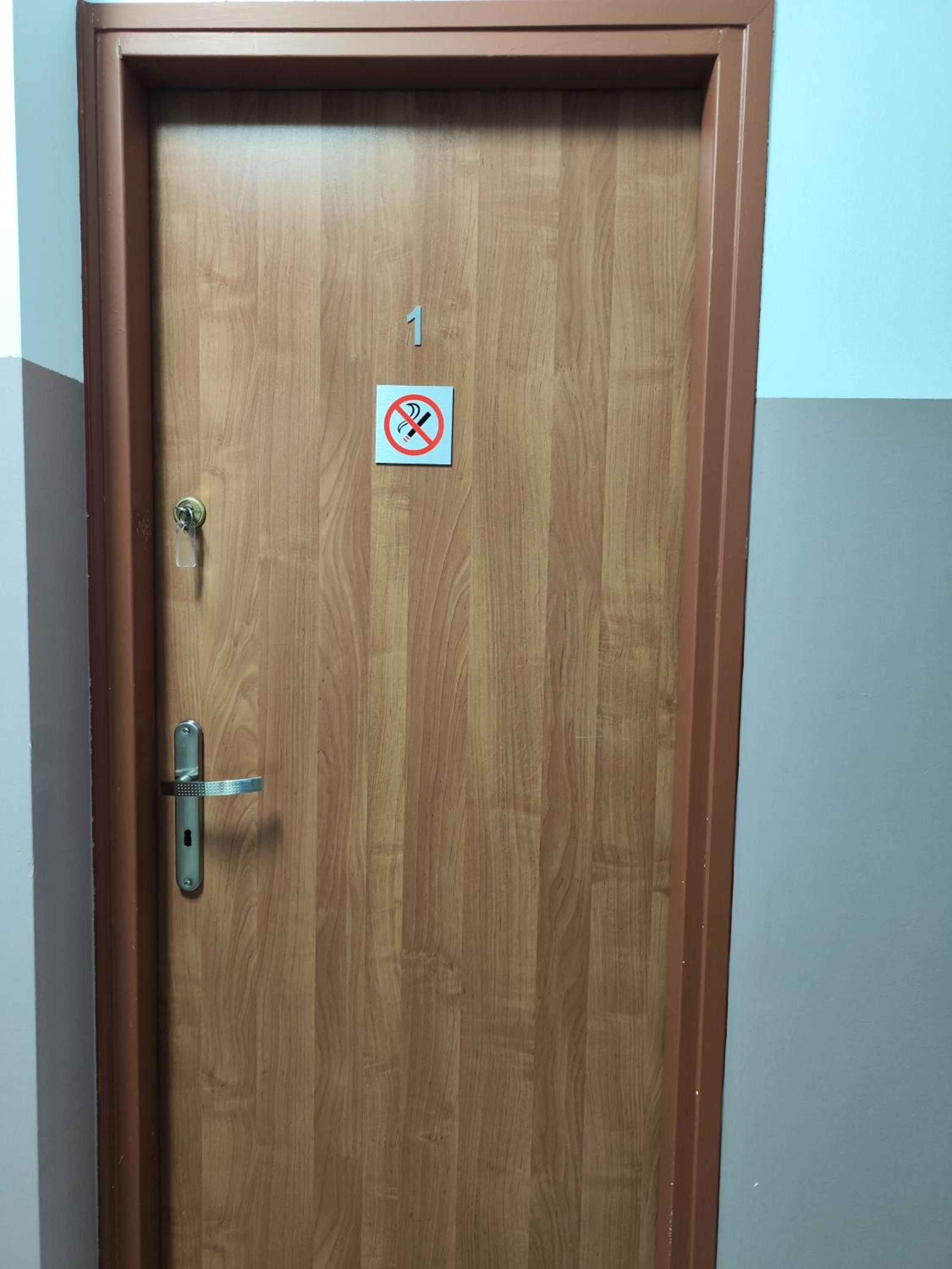 Single Room with Bathroom photo 2