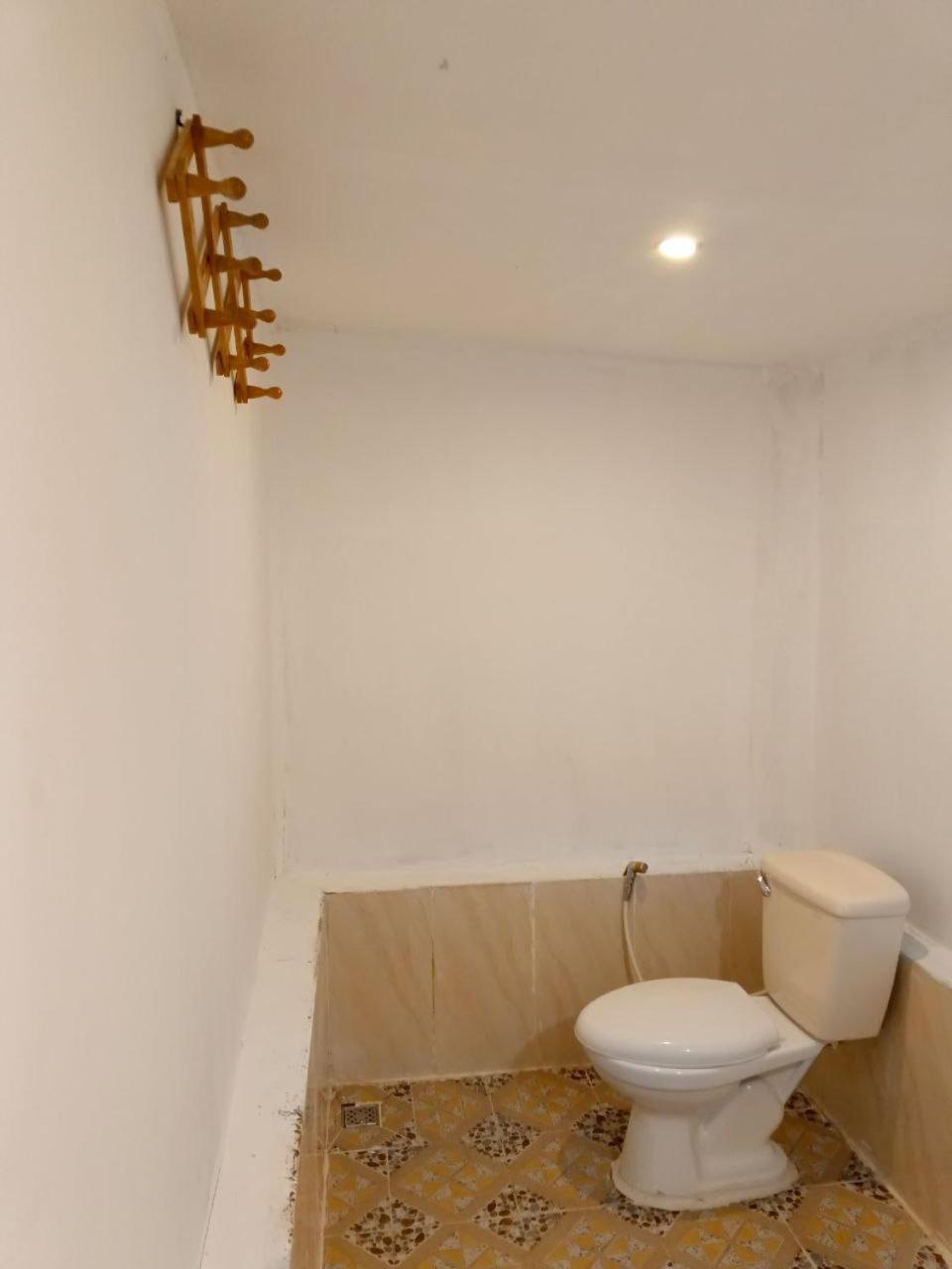 Family Room With Balcony photo 3
