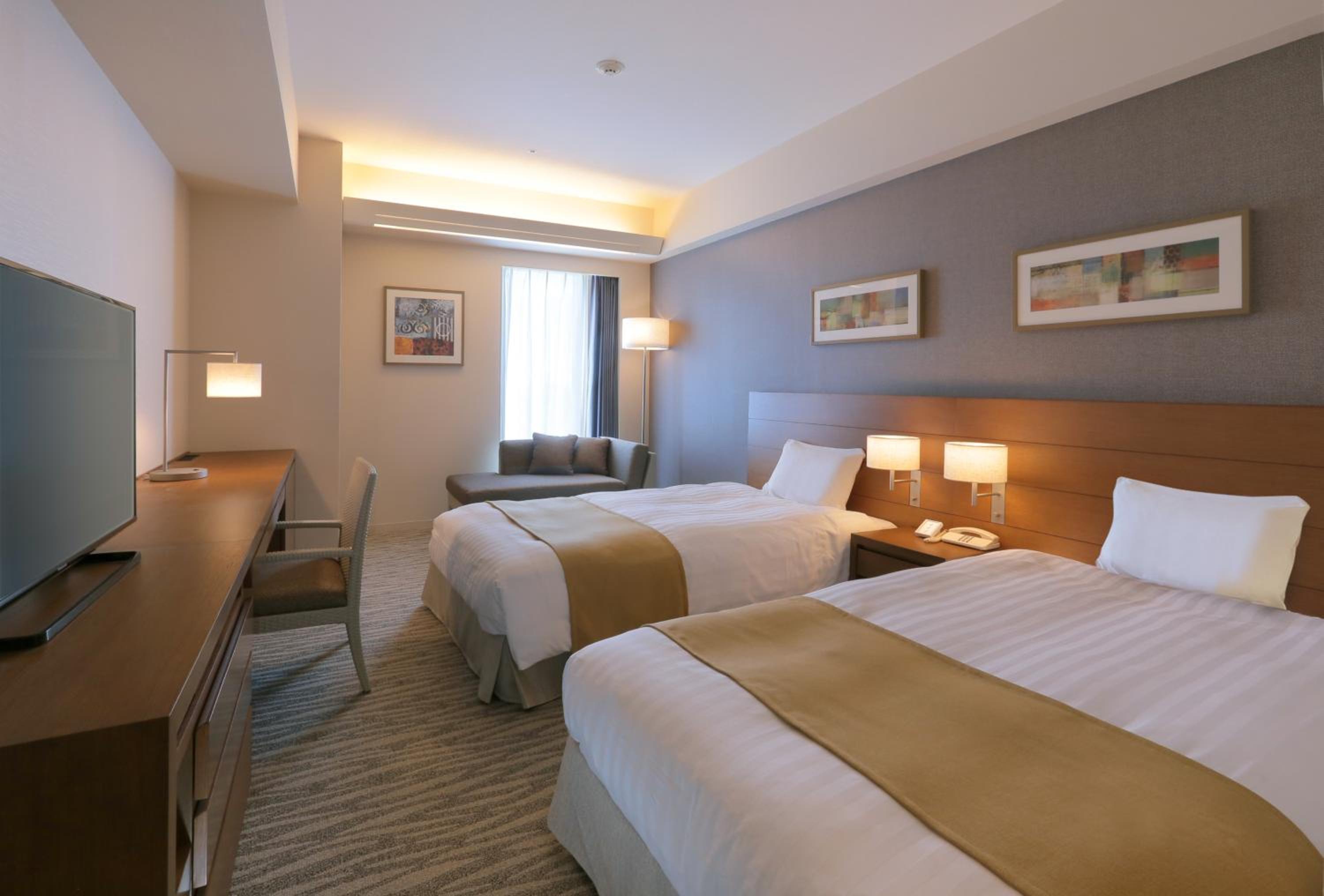 Twin Room - Non-Smoking photo 2