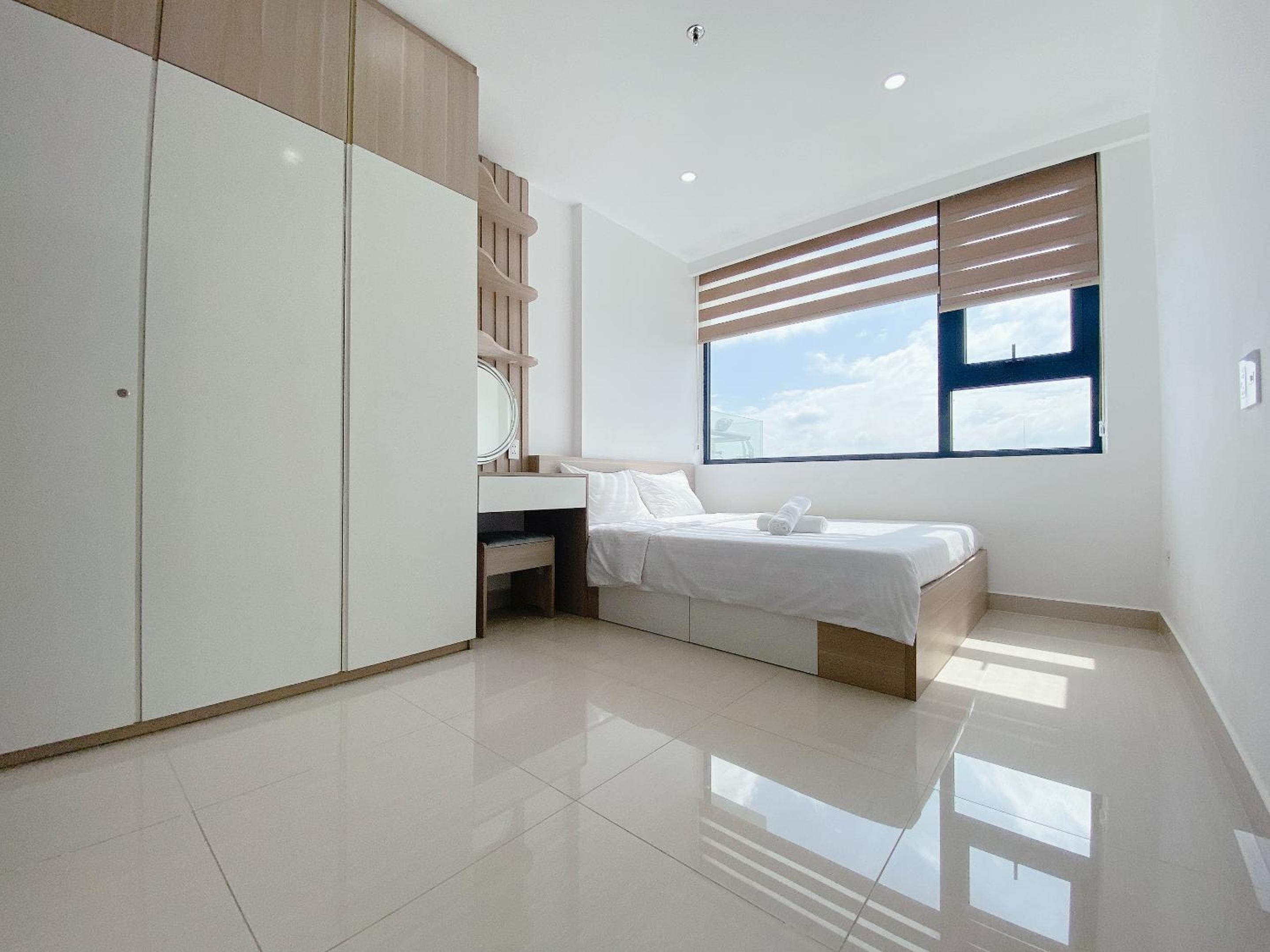 Two-Bedroom Apartment - Photo 16