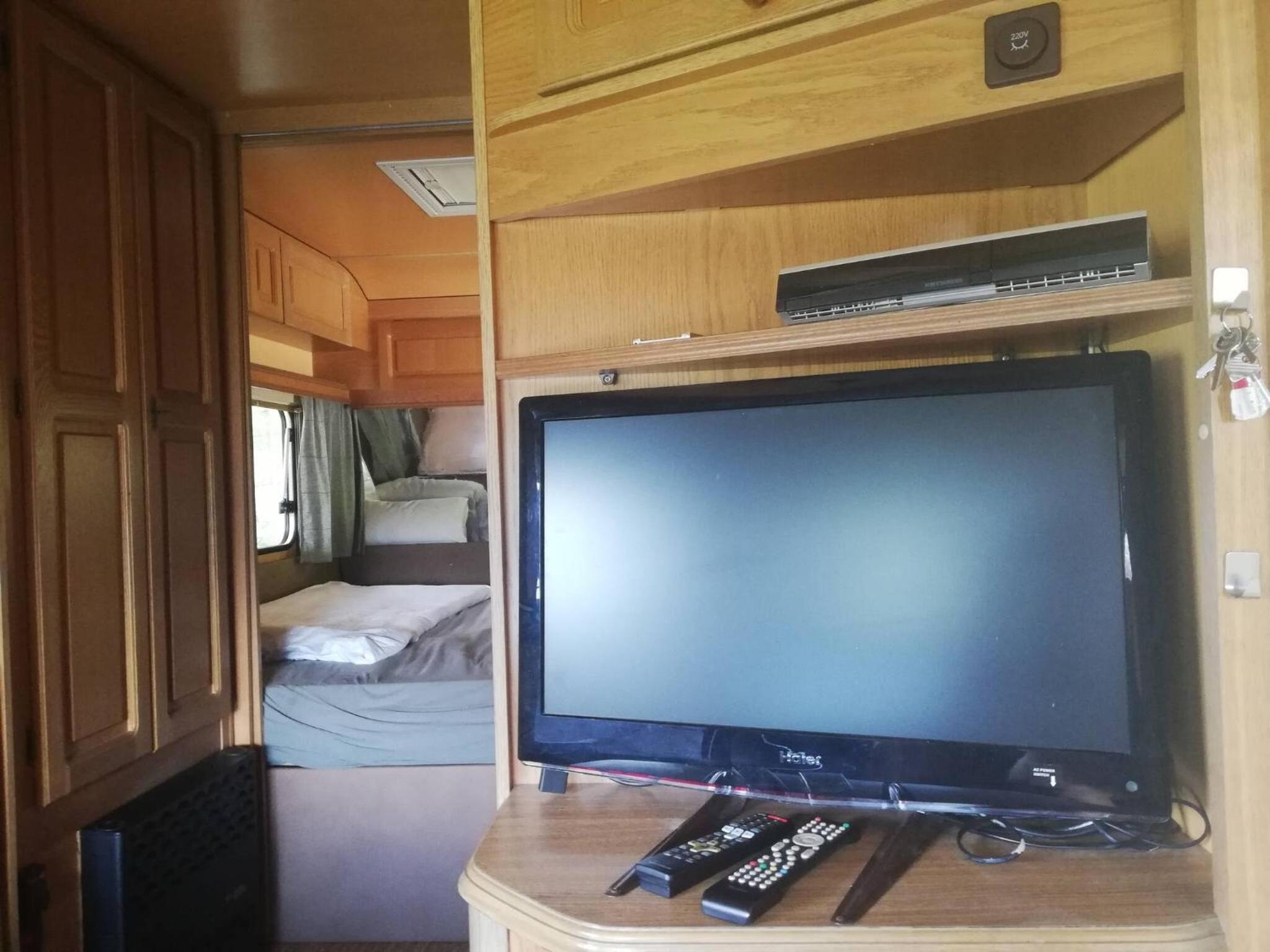 Mobile Home photo 1