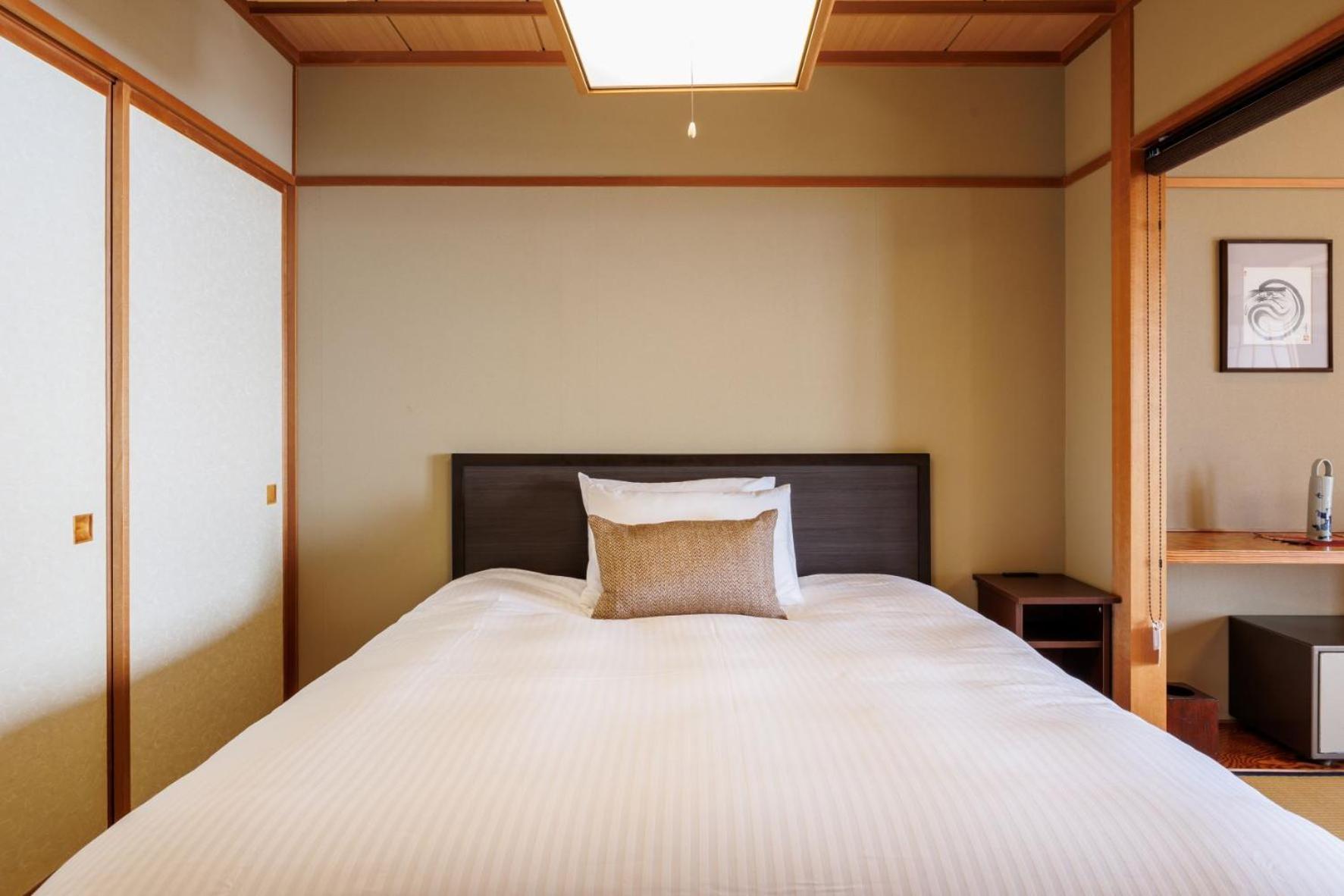 Japanese-Style Room - Sunset Ocean Front Double (2 adult)