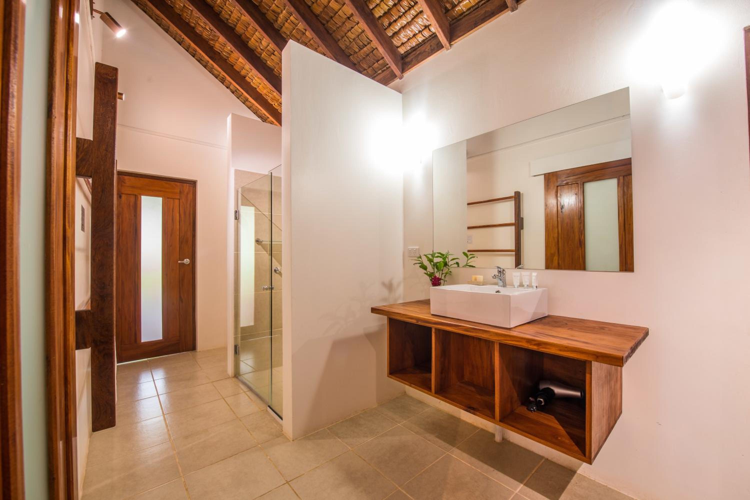 Luxury Garden Fare with Plunge Pool photo 2