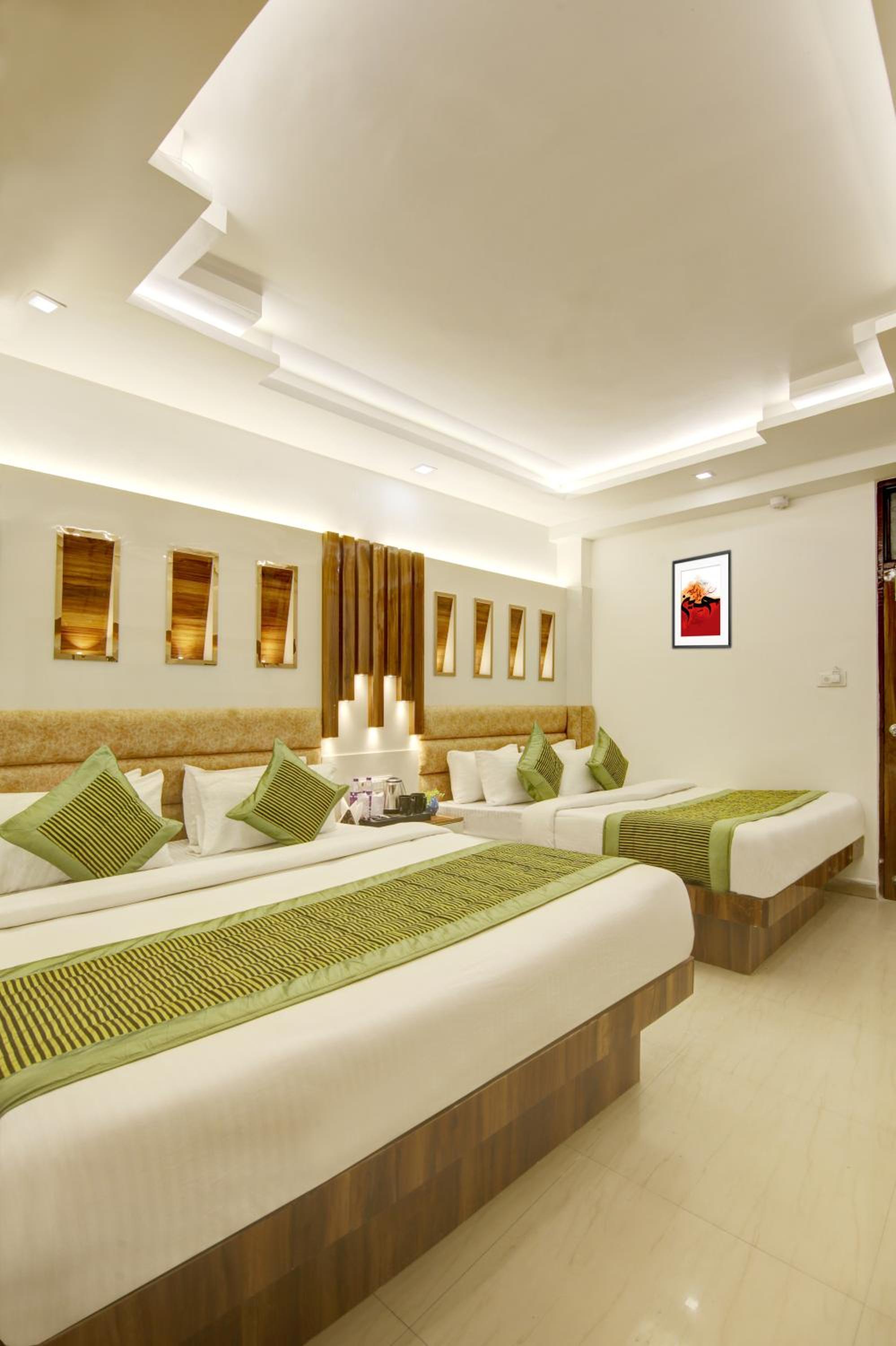 Triple Elegance Room