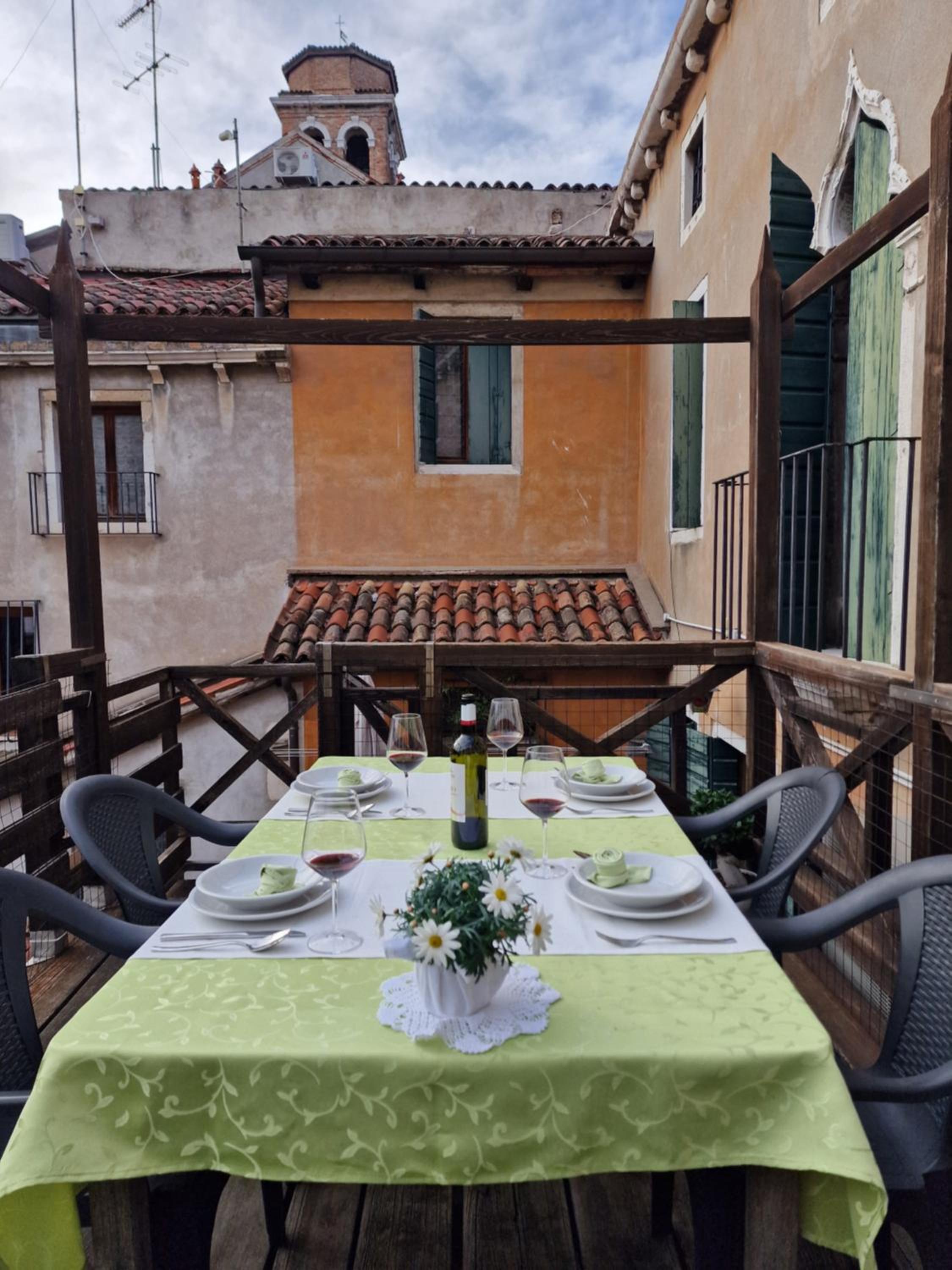 Apartment with Terrace photo 3