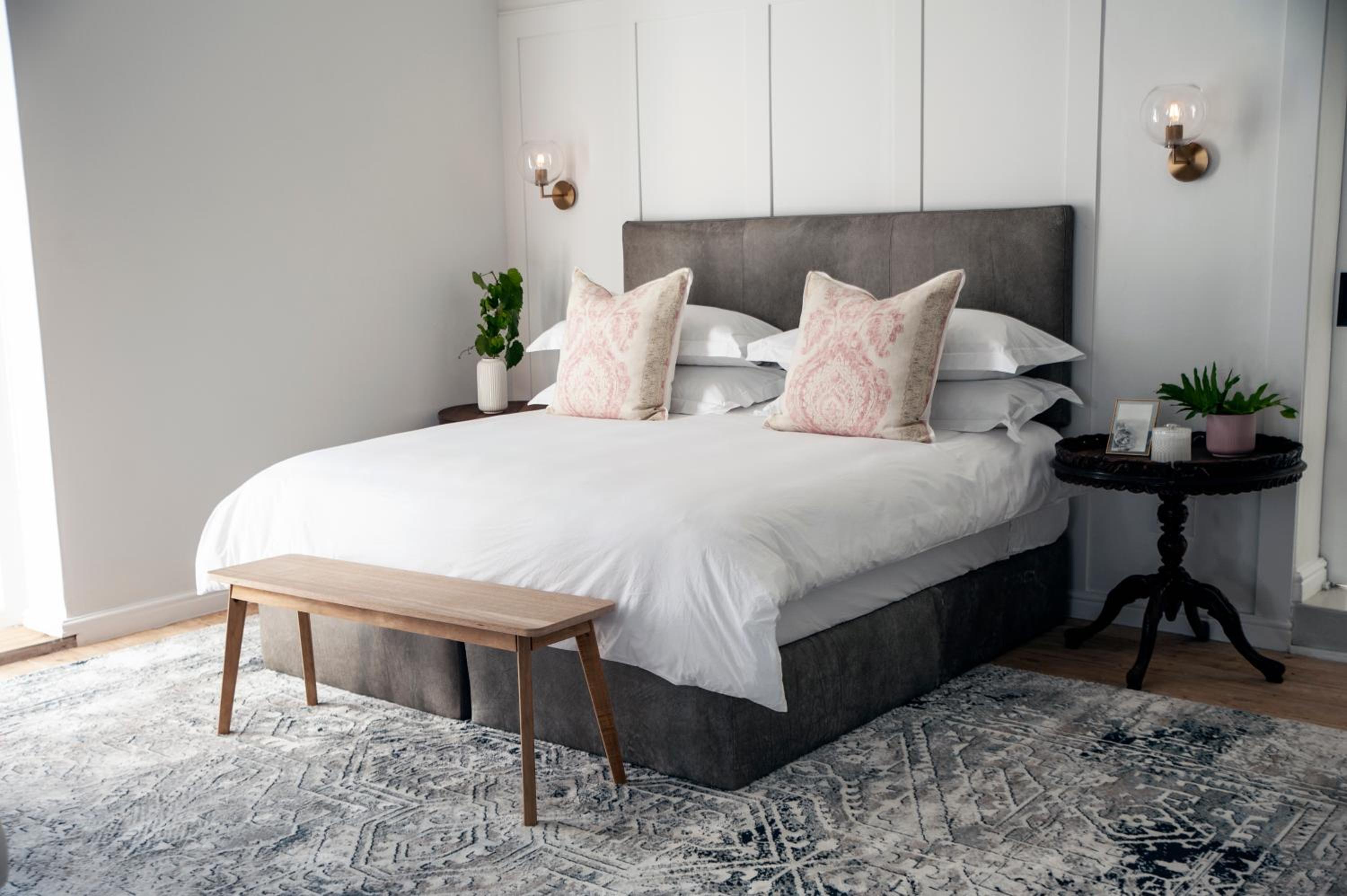 Deluxe King Room photo 1