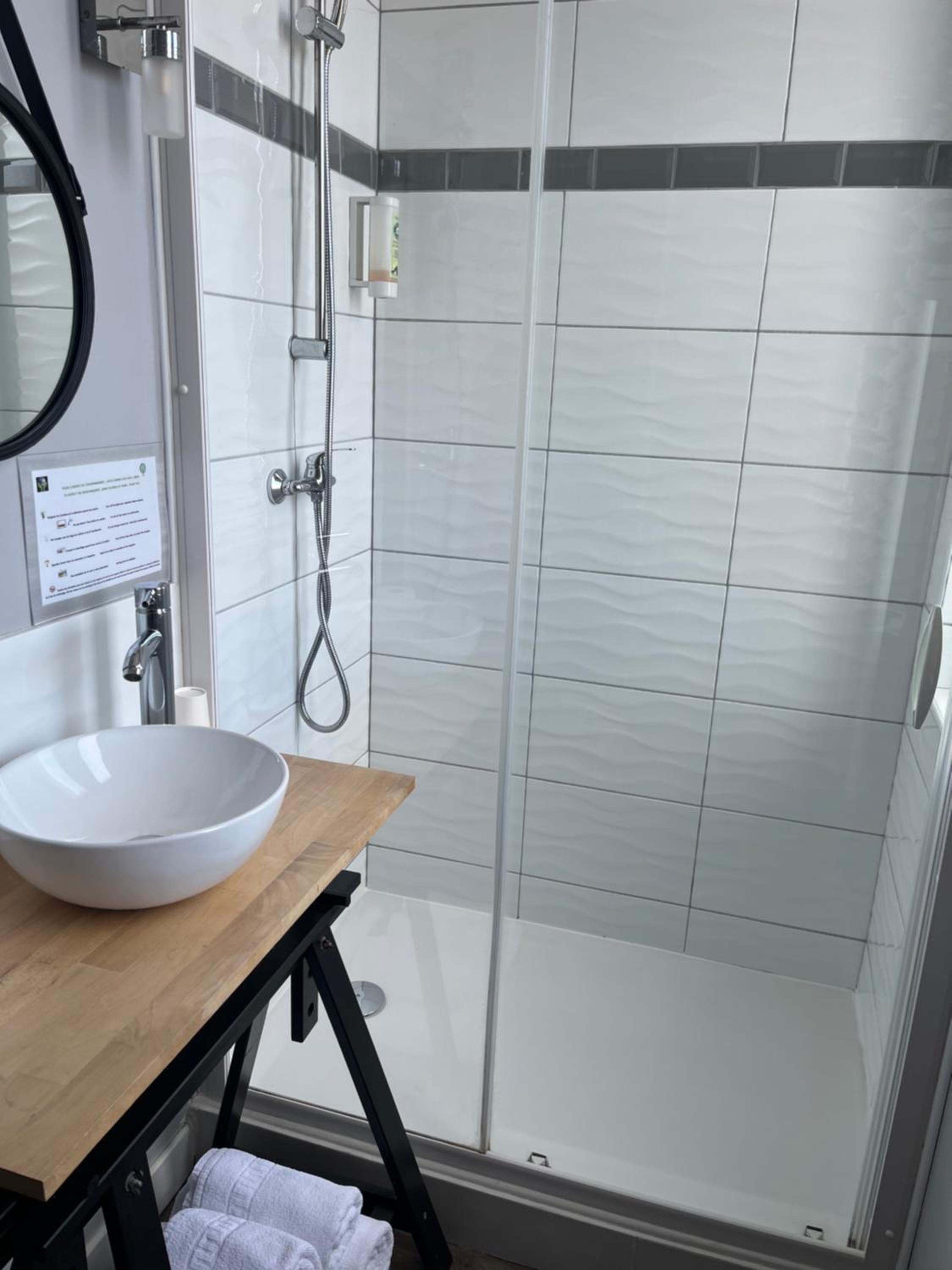 Standard Triple Room - Photo 2
