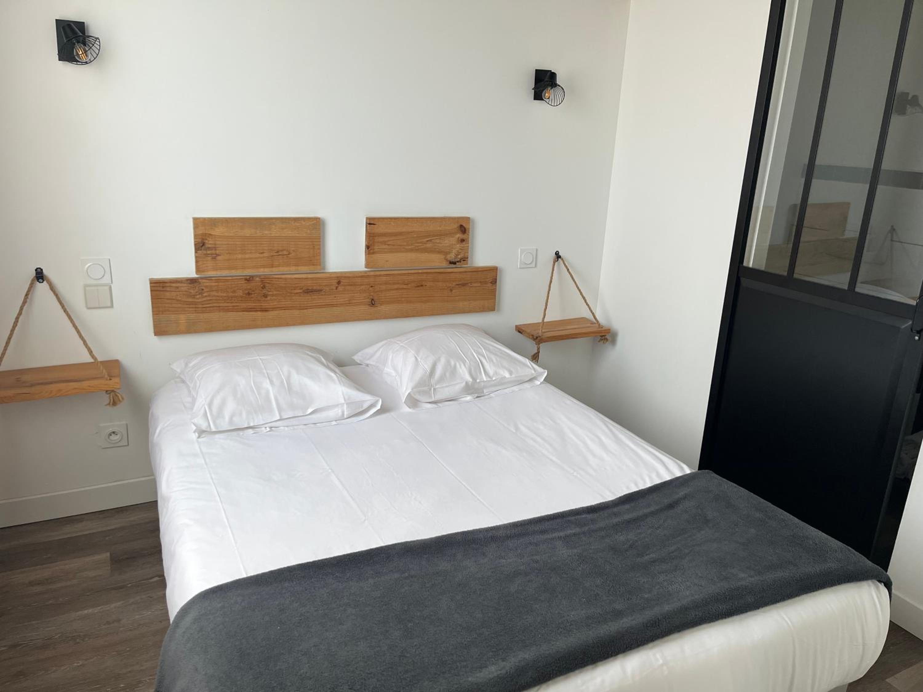 Standard Quadruple Room - Photo 3