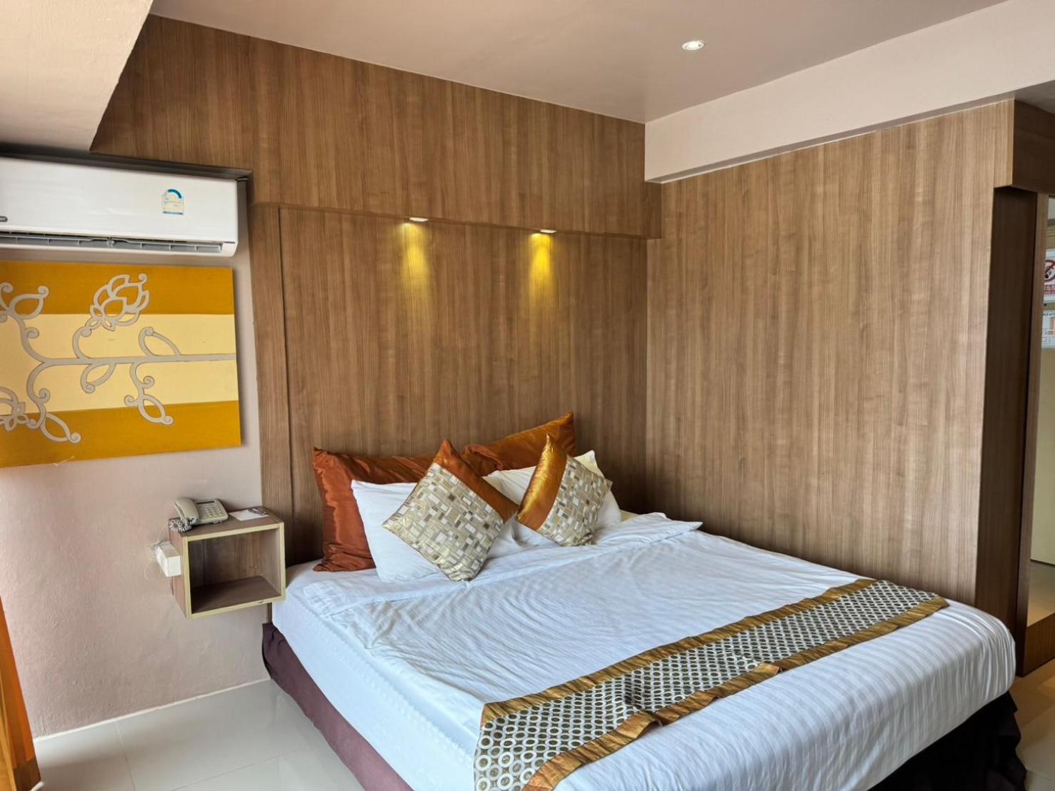 Double Room with Balcony - Photo 1