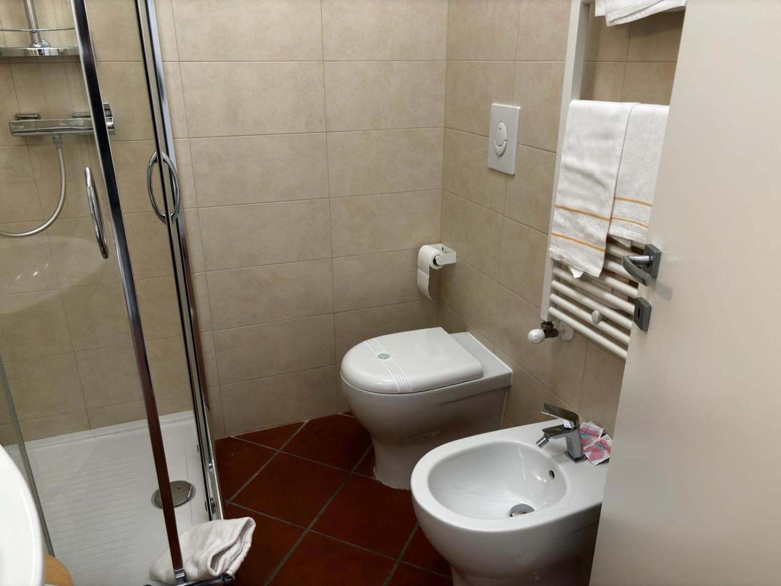 Twin Room photo 2
