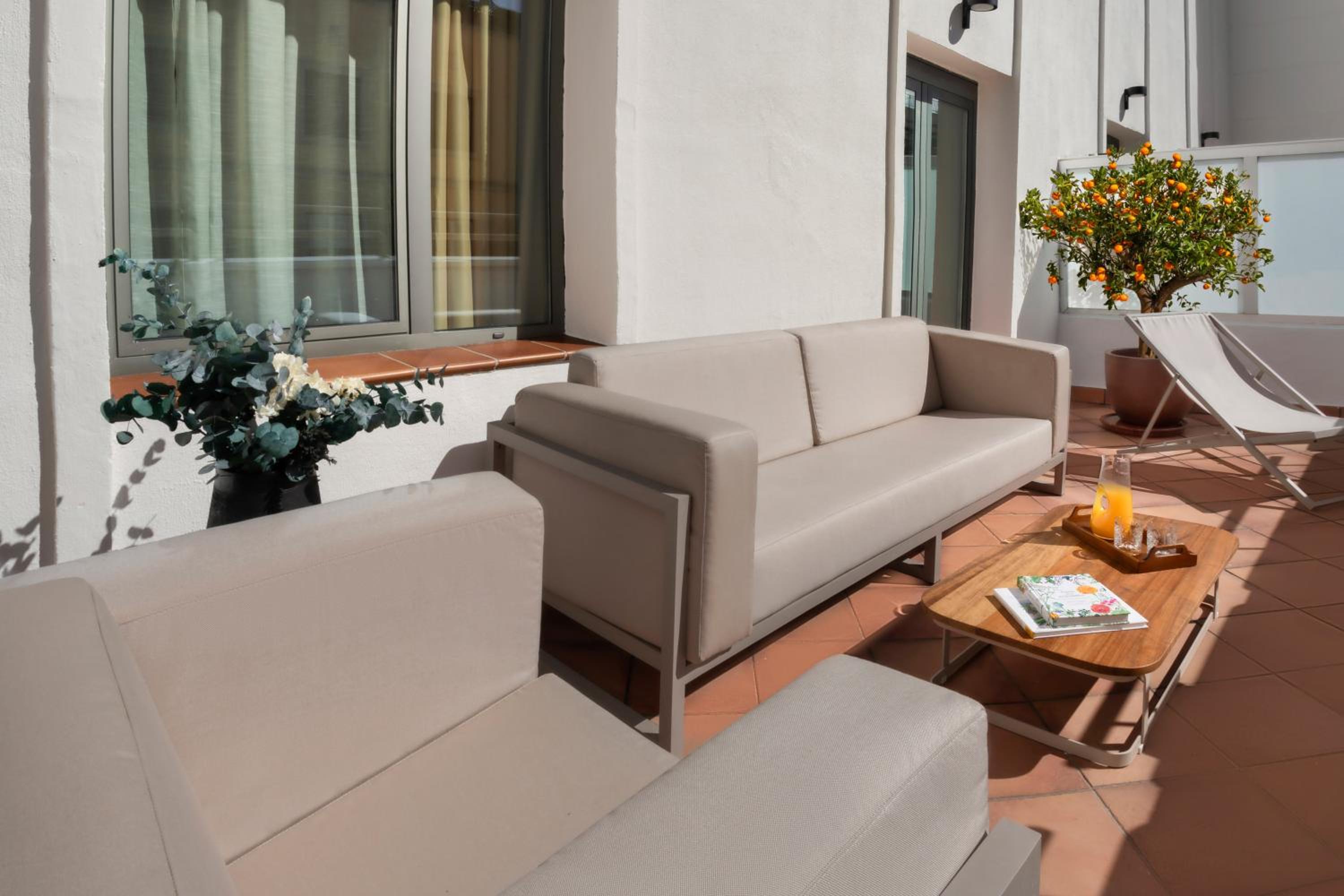 Suite The Level With Terrace - Photo 6