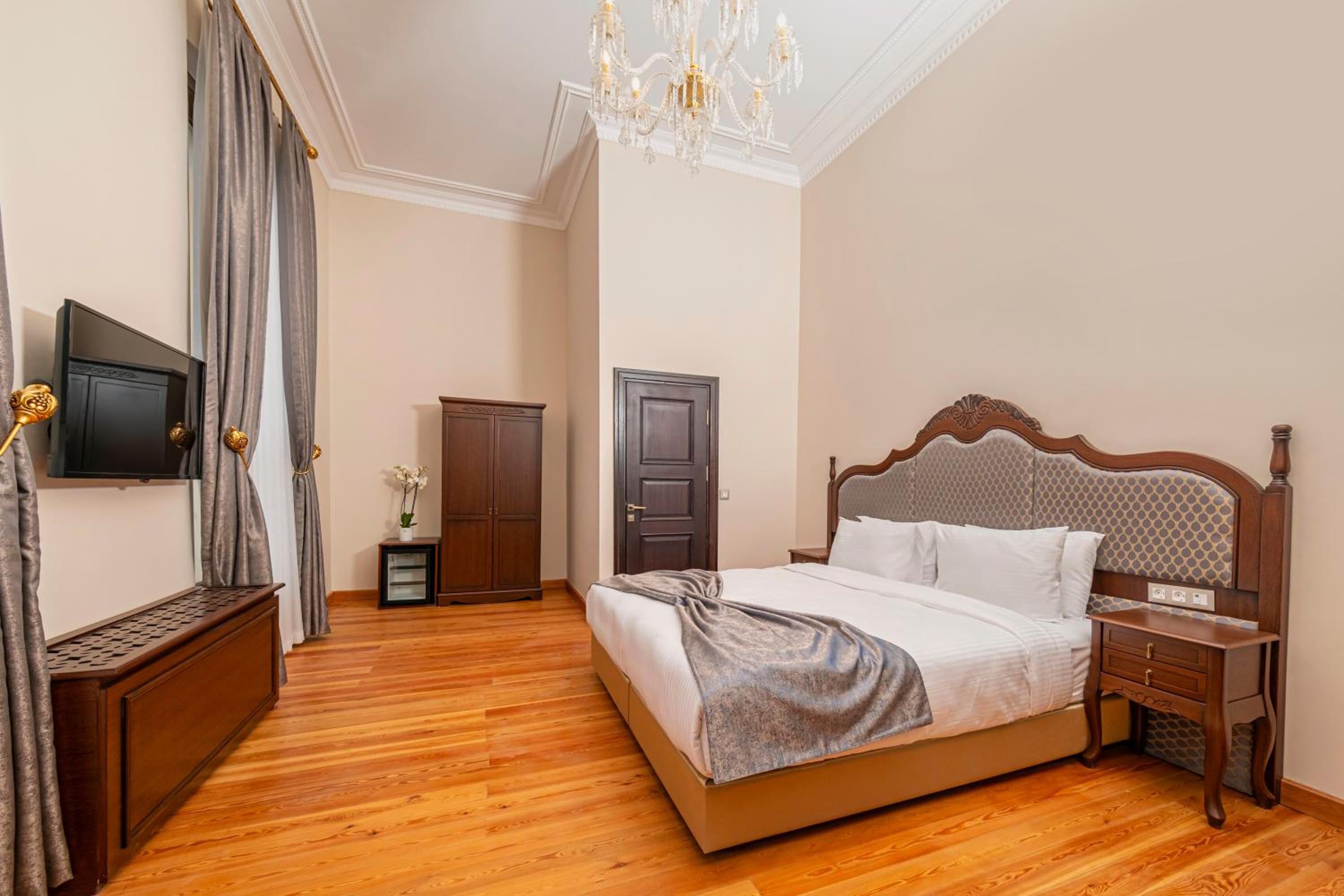 Standard Double or Twin Room photo 2