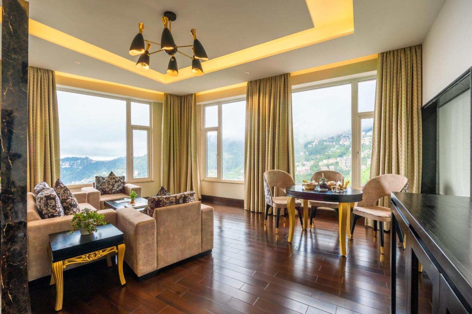 Presidential Suite photo 3