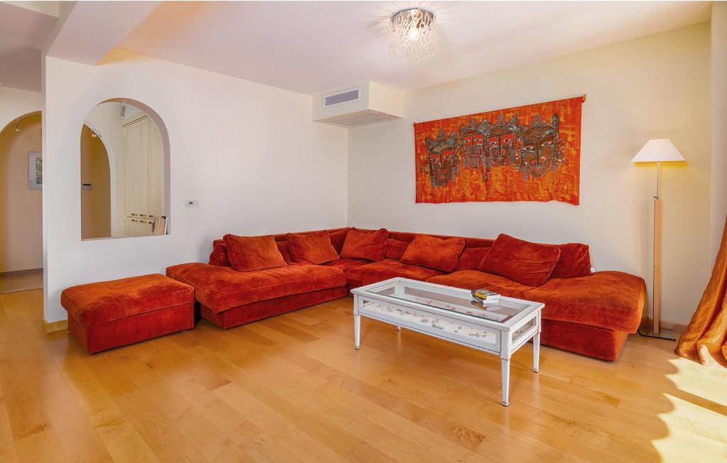 Duplex Apartment photo 1
