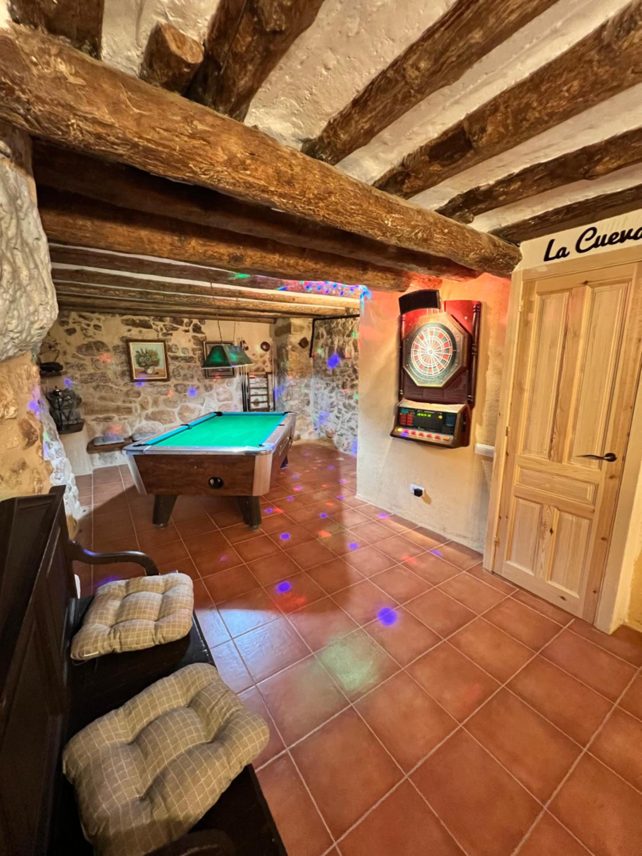 Apartment - Photo 35