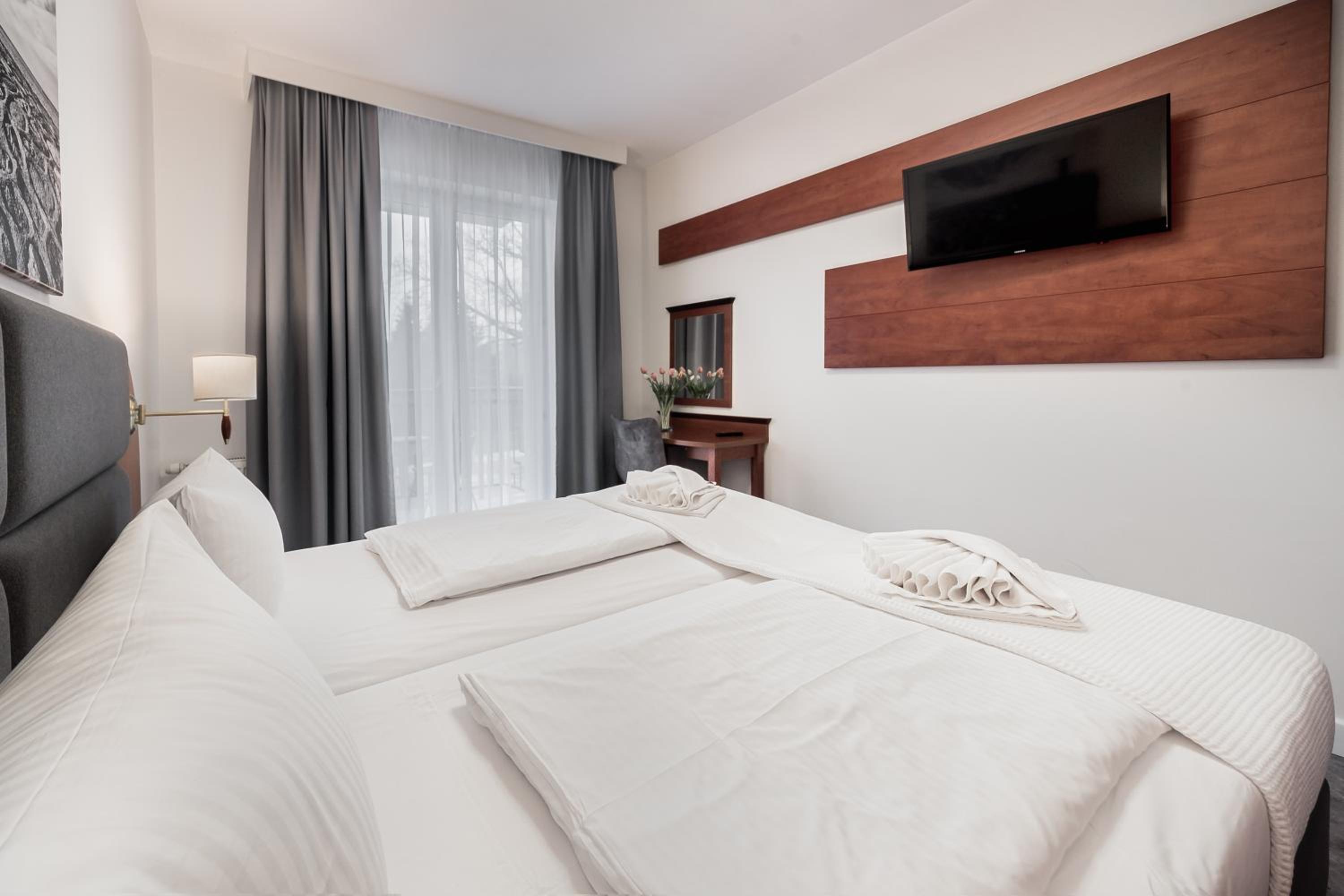 Double Room - Photo 3