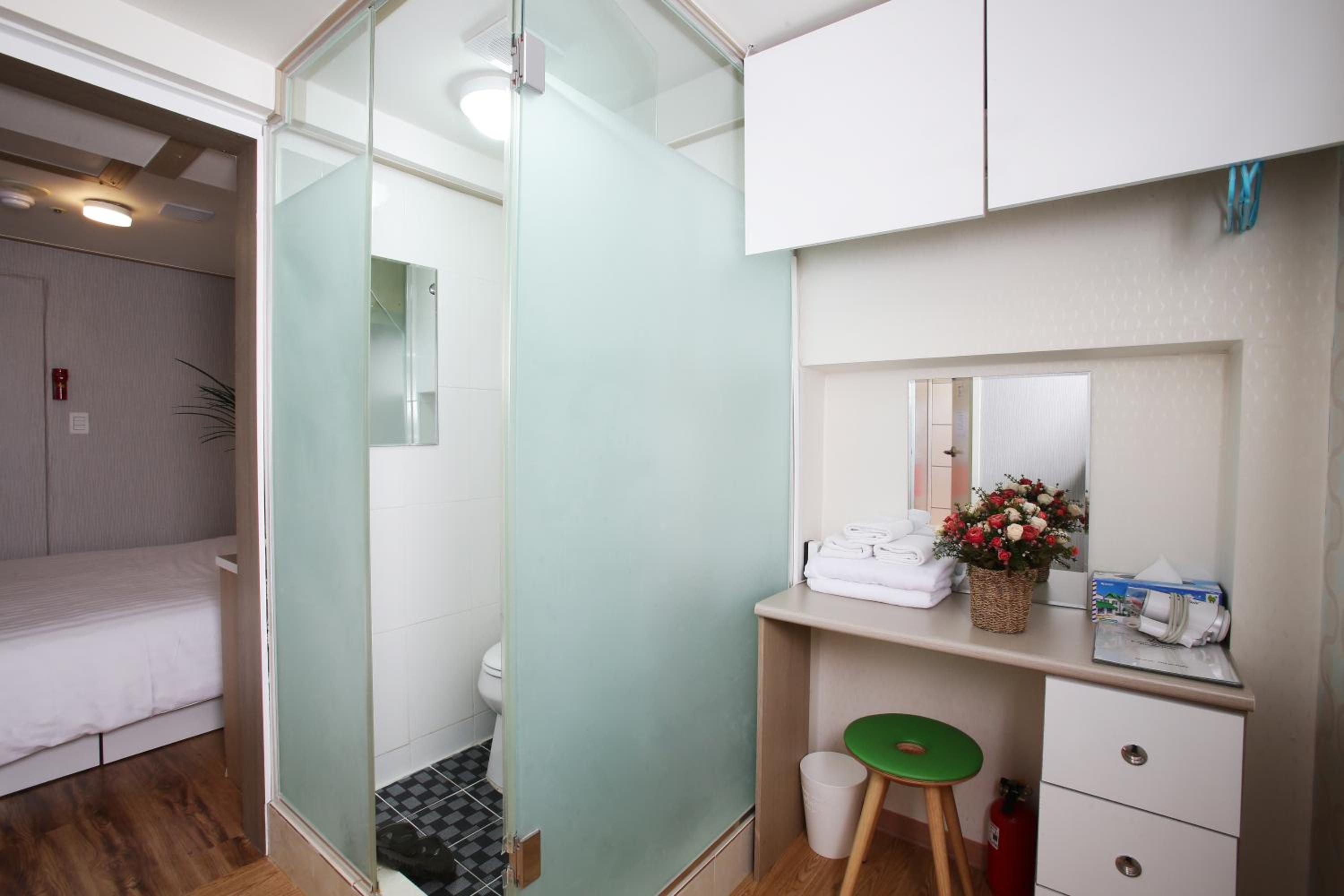 Double Room - Photo 5