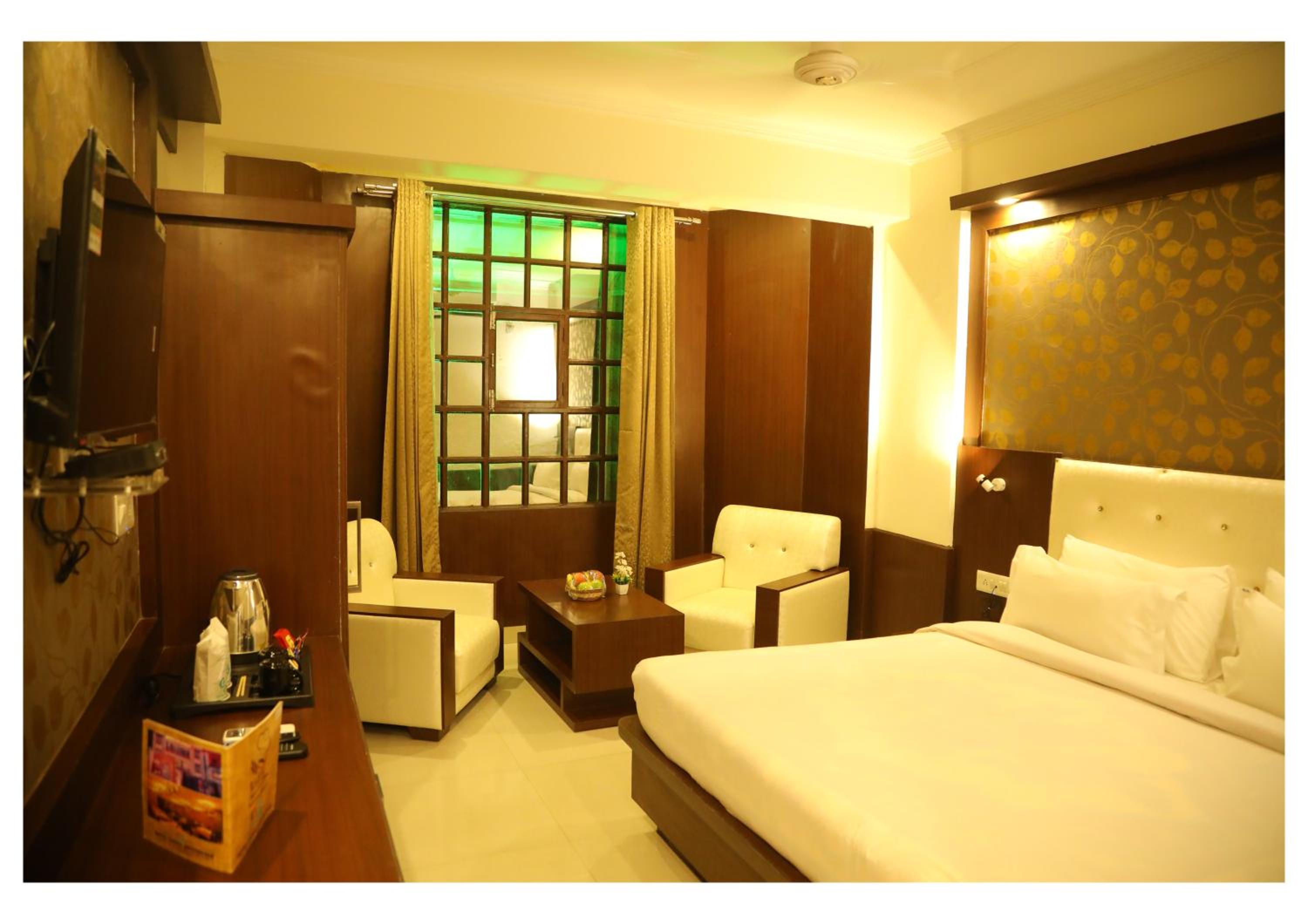 Deluxe Room - Photo 1