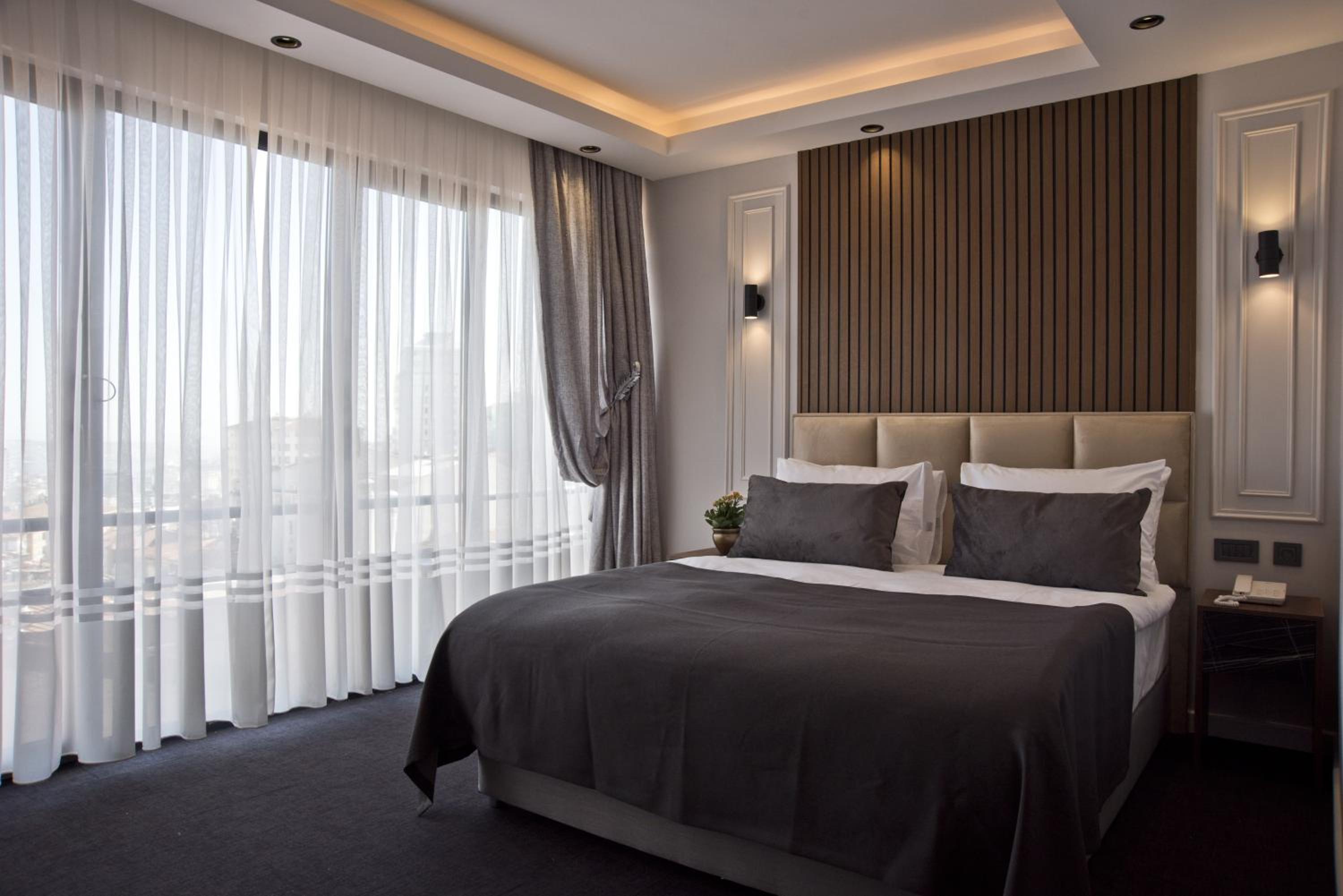 Deluxe Double Room photo 2