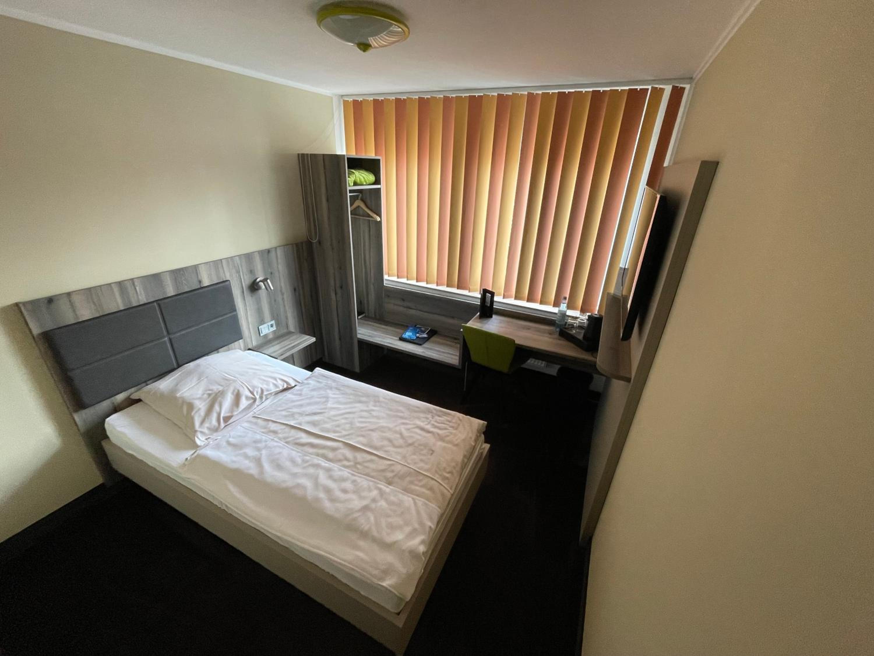 Single Room photo 1