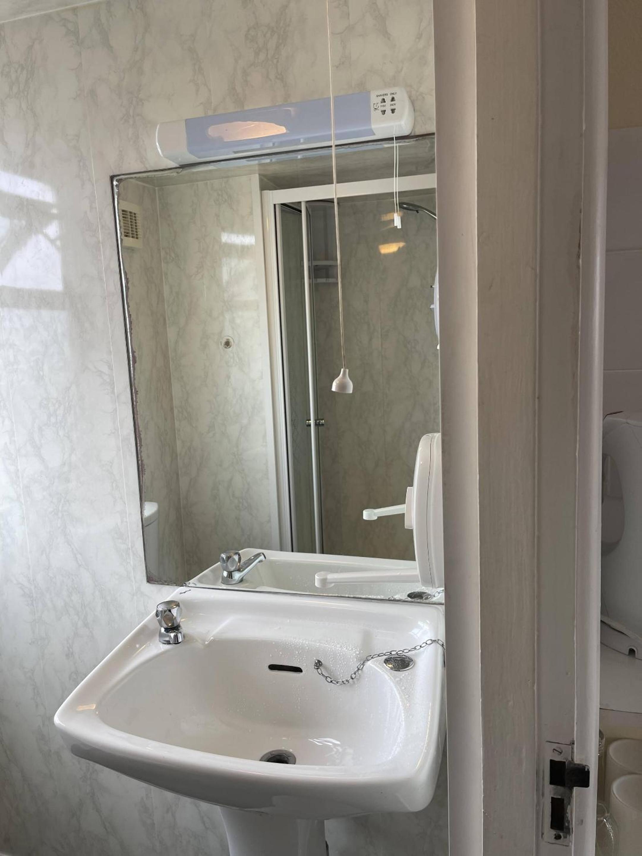 Family Suite - Photo 10