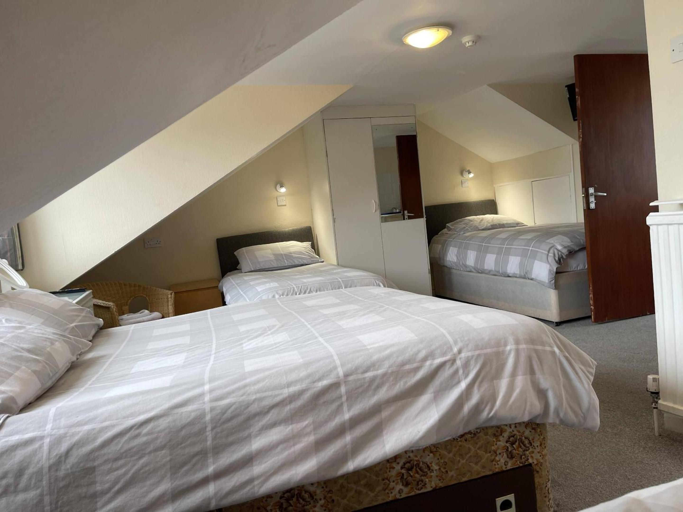 Family Suite - Photo 7