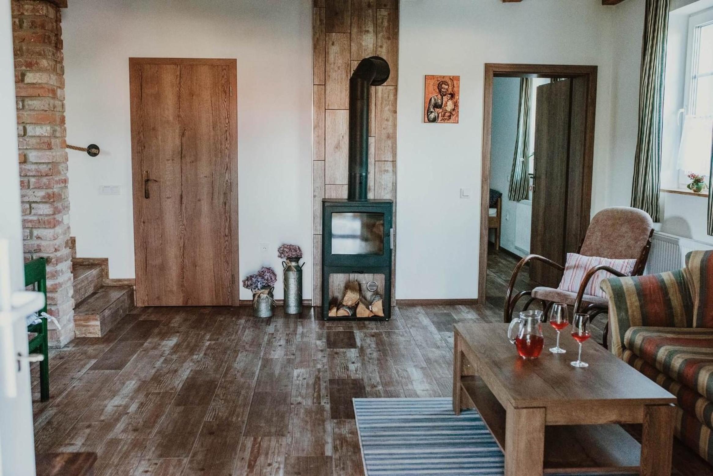 Twin Room - Disability Access photo 1