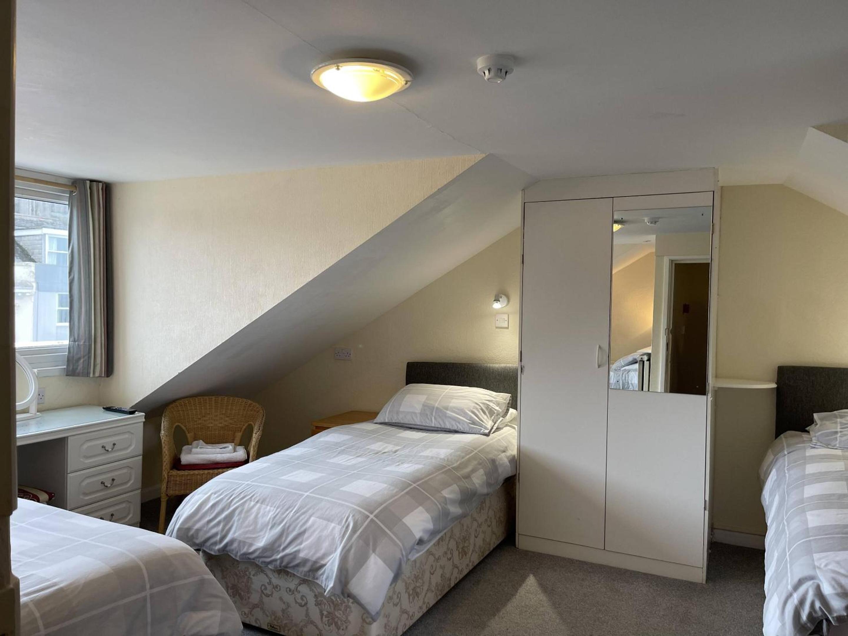 Family Suite - Photo 9