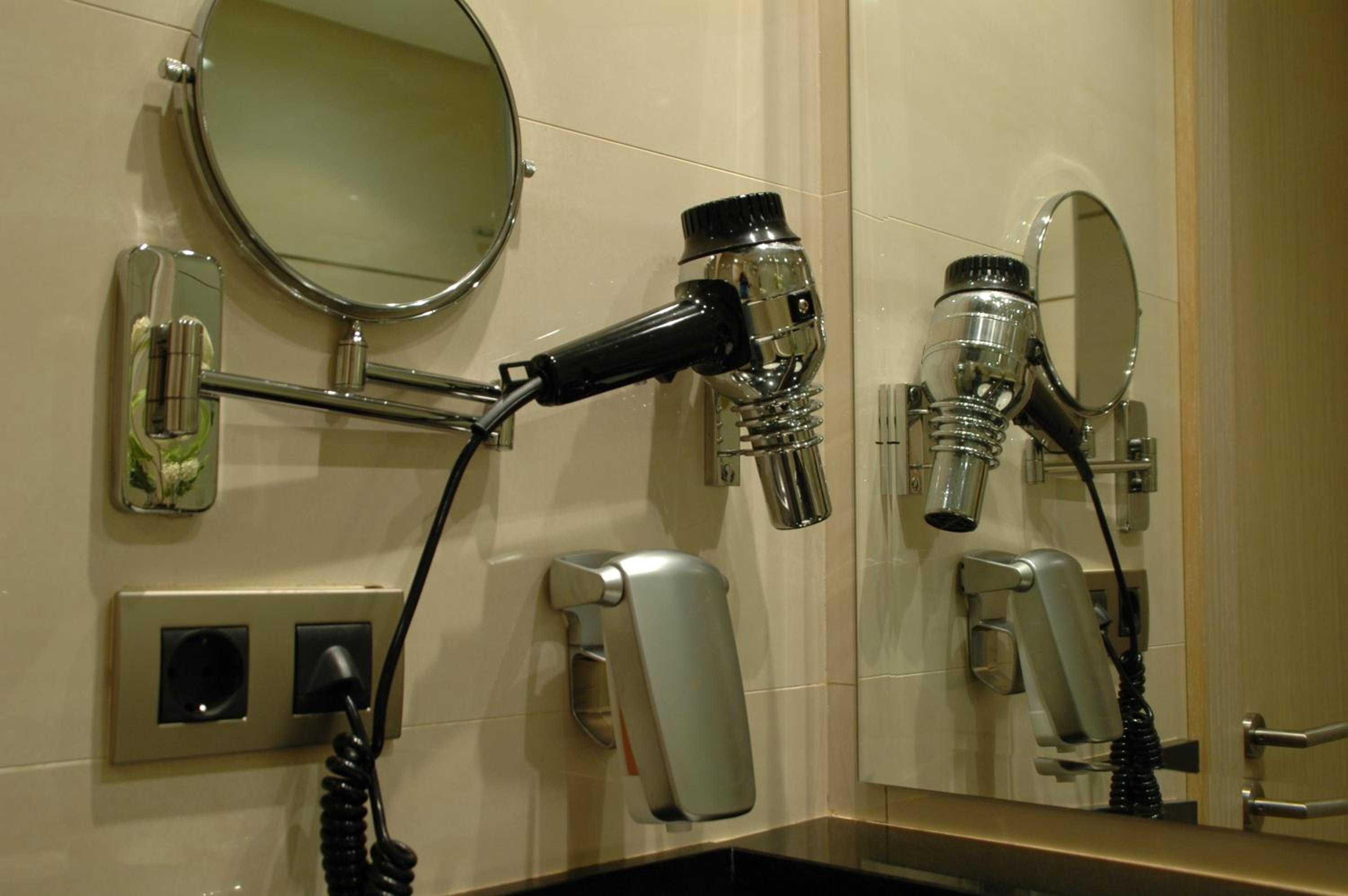 Superior Studio - Photo 36