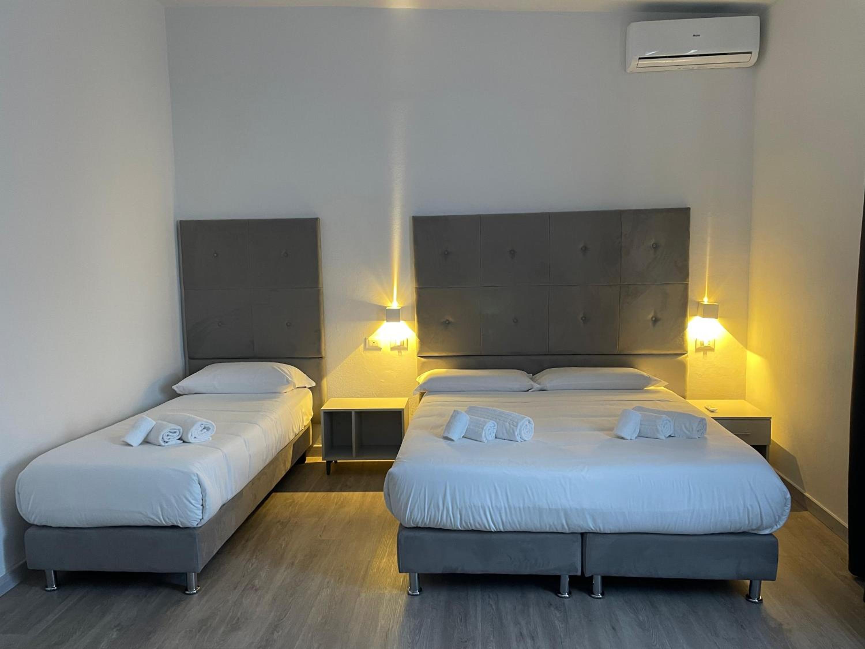 Superior Double or Twin Room - Photo 1