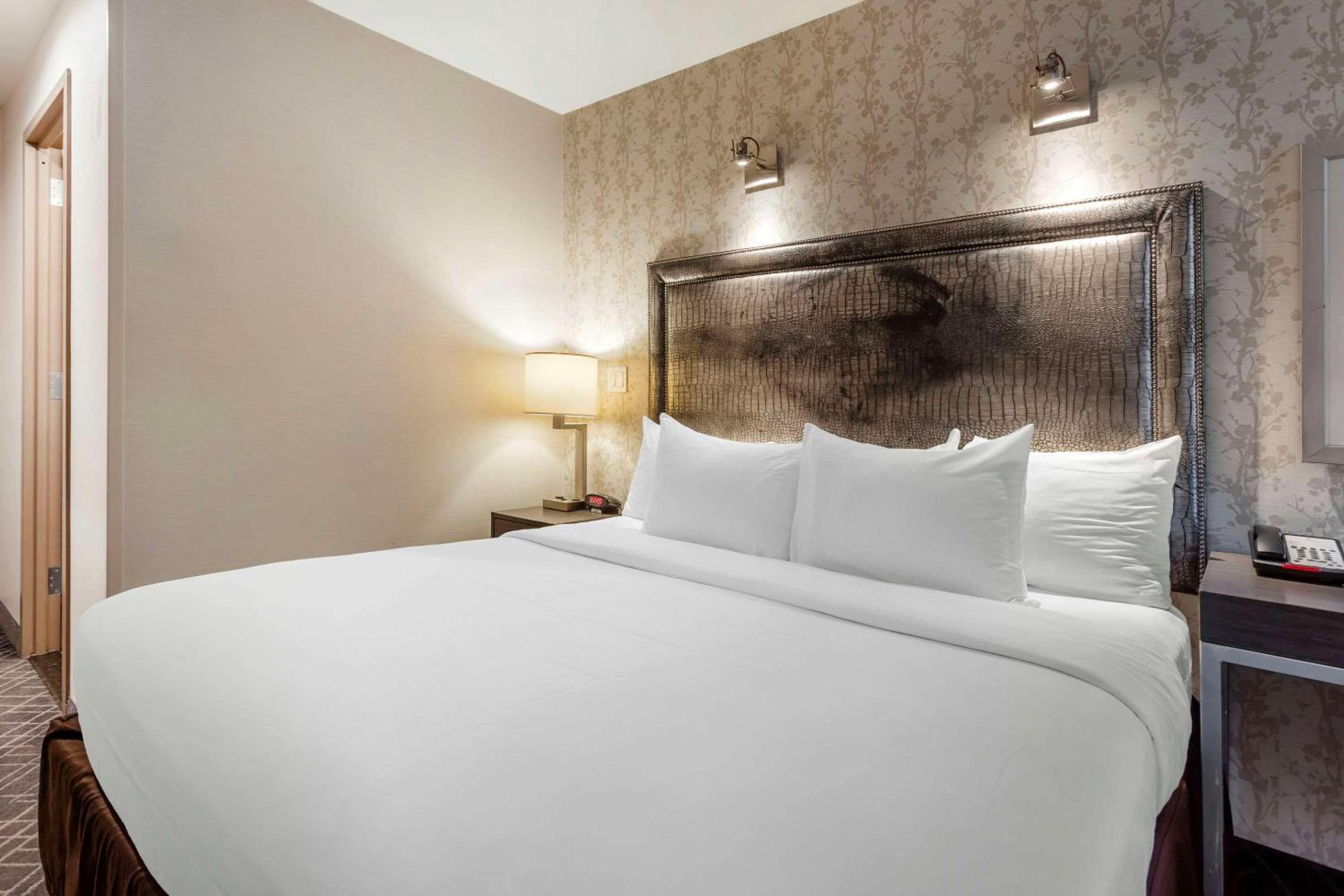 King Room - Non-Smoking