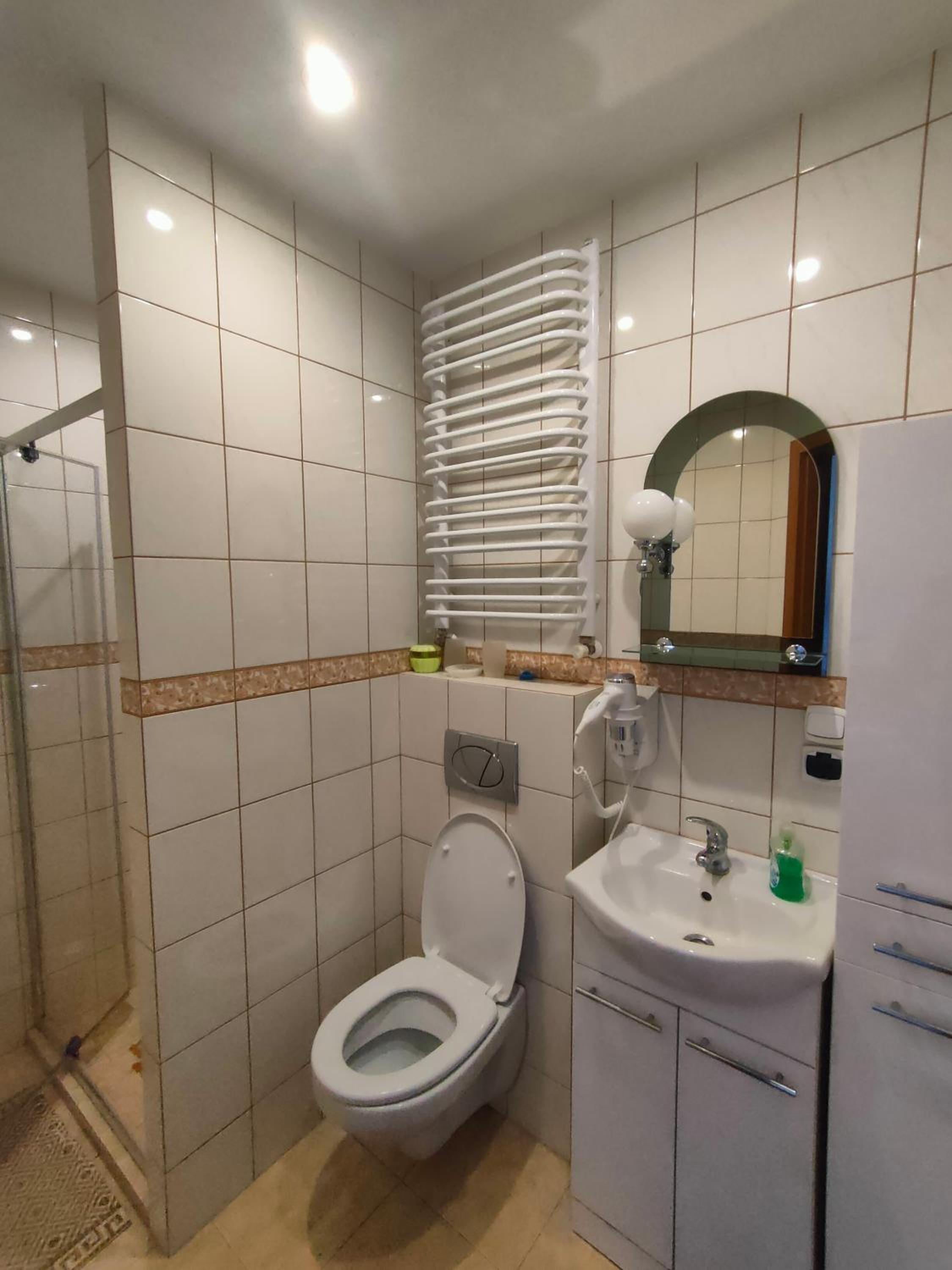 Double Room with Private Bathroom and Balcony photo 2