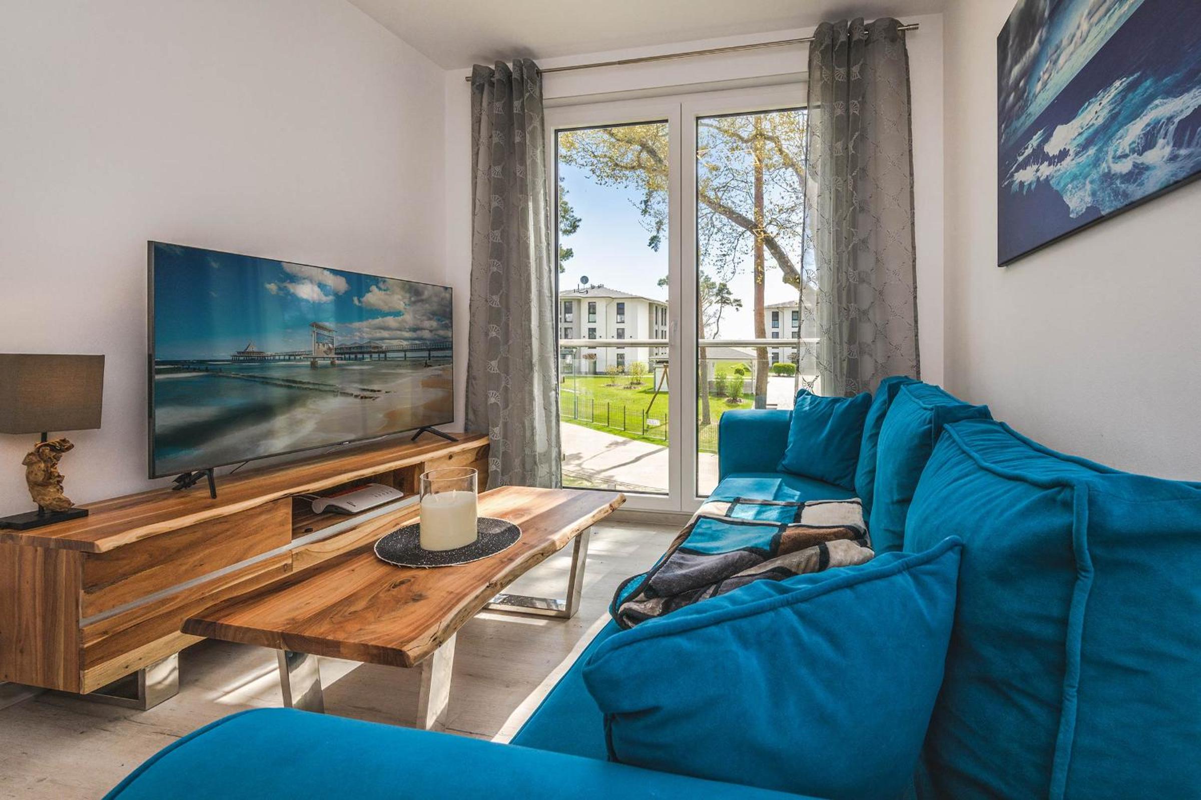 Apartment with Lake View photo 1
