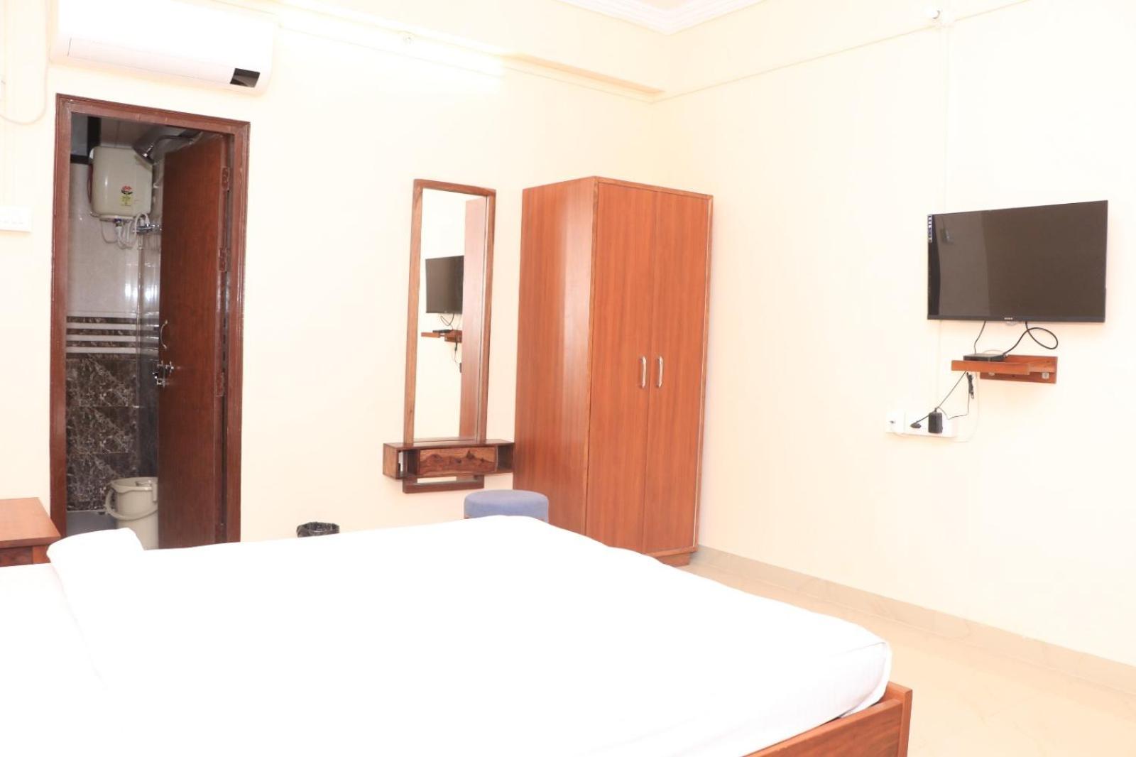 Deluxe Double Room photo 2