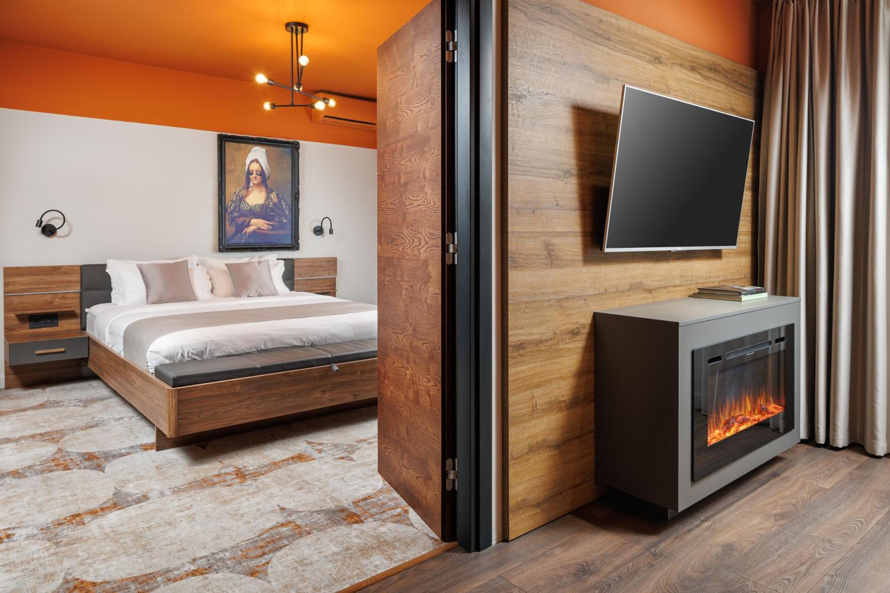 Superior King Suite - Photo 8